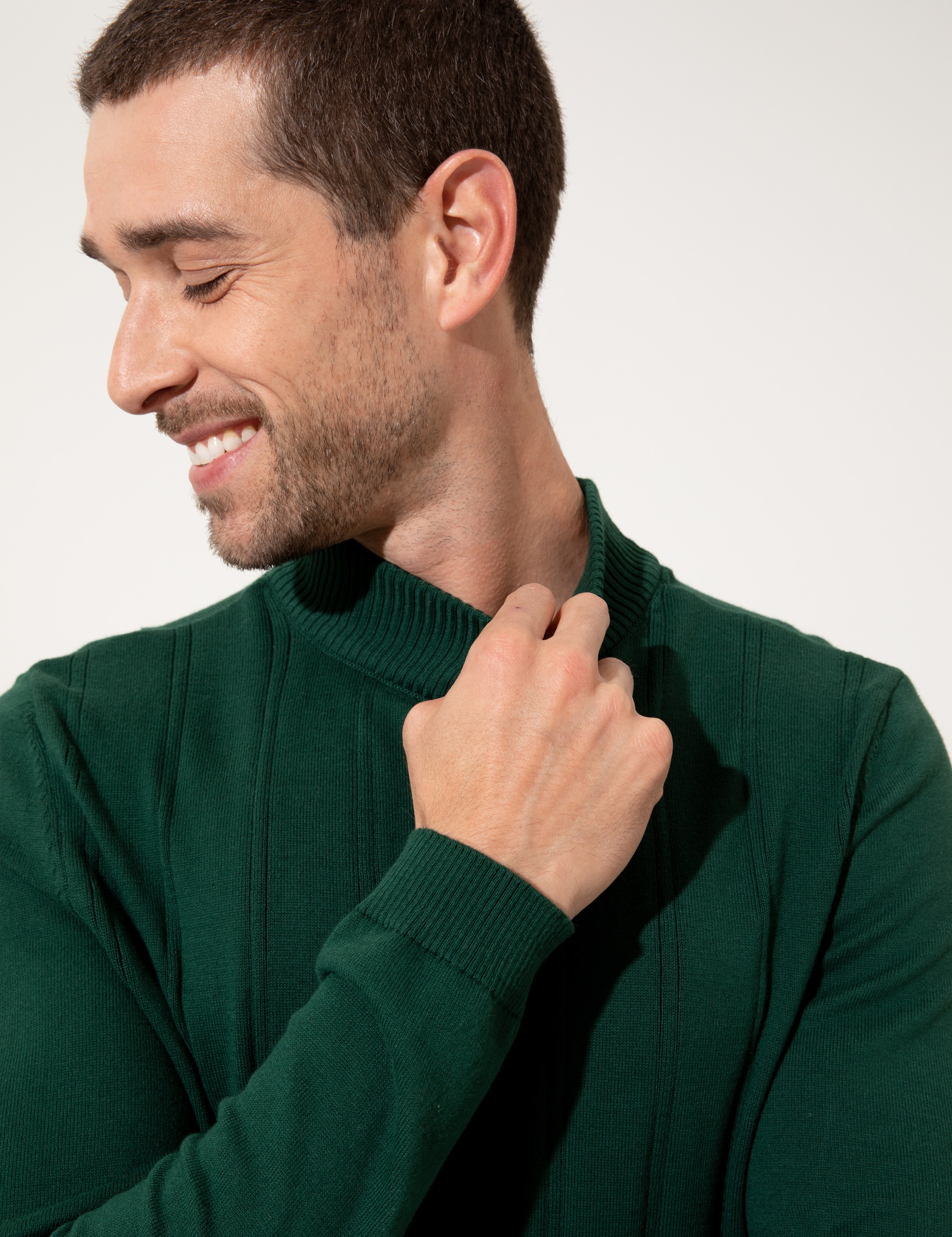 Yeşil Slim Fit Yarım Balıkçı Triko Kazak - Image 1