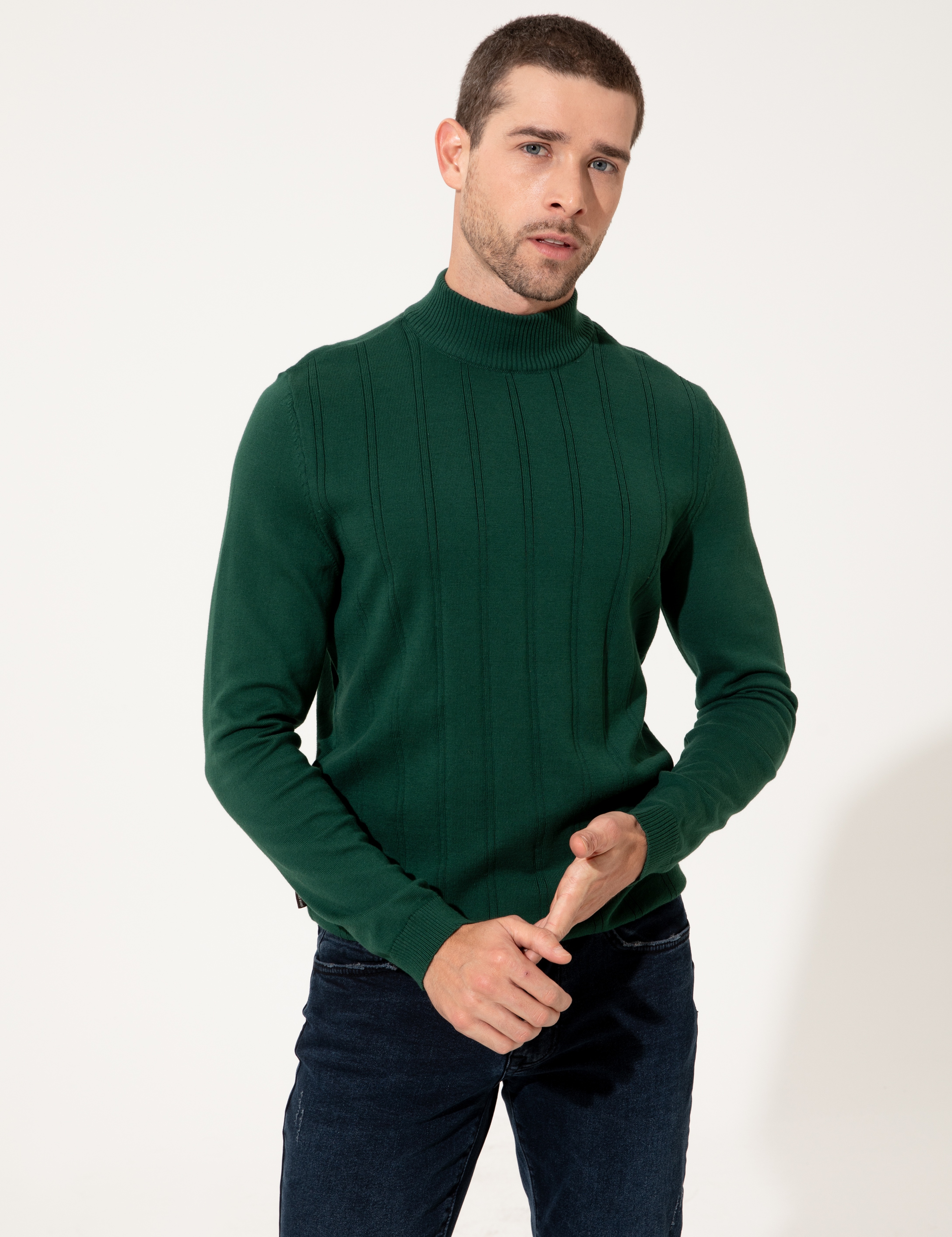 Yeşil Slim Fit Yarım Balıkçı Triko Kazak - Image 3