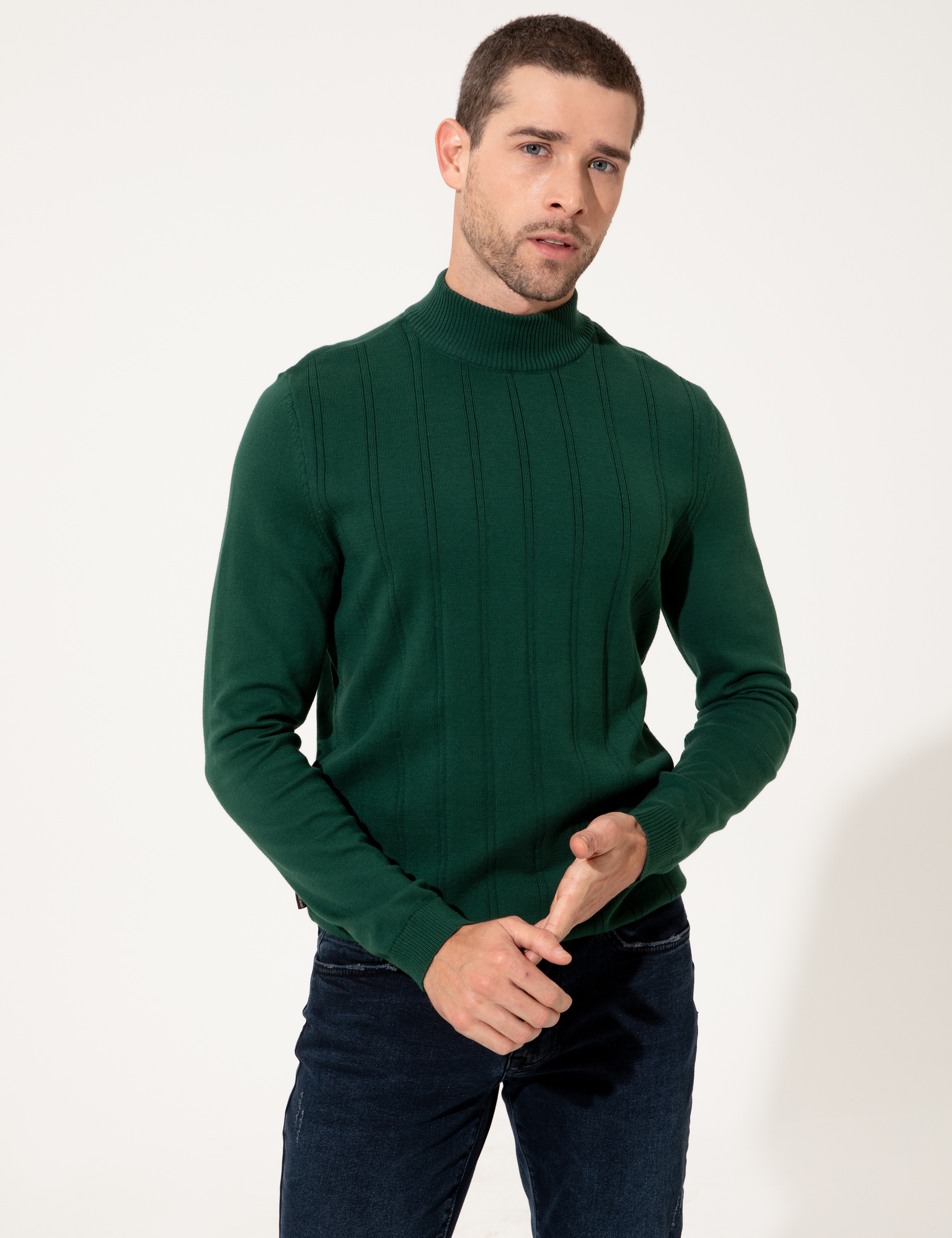 Yeşil Slim Fit Yarım Balıkçı Triko Kazak