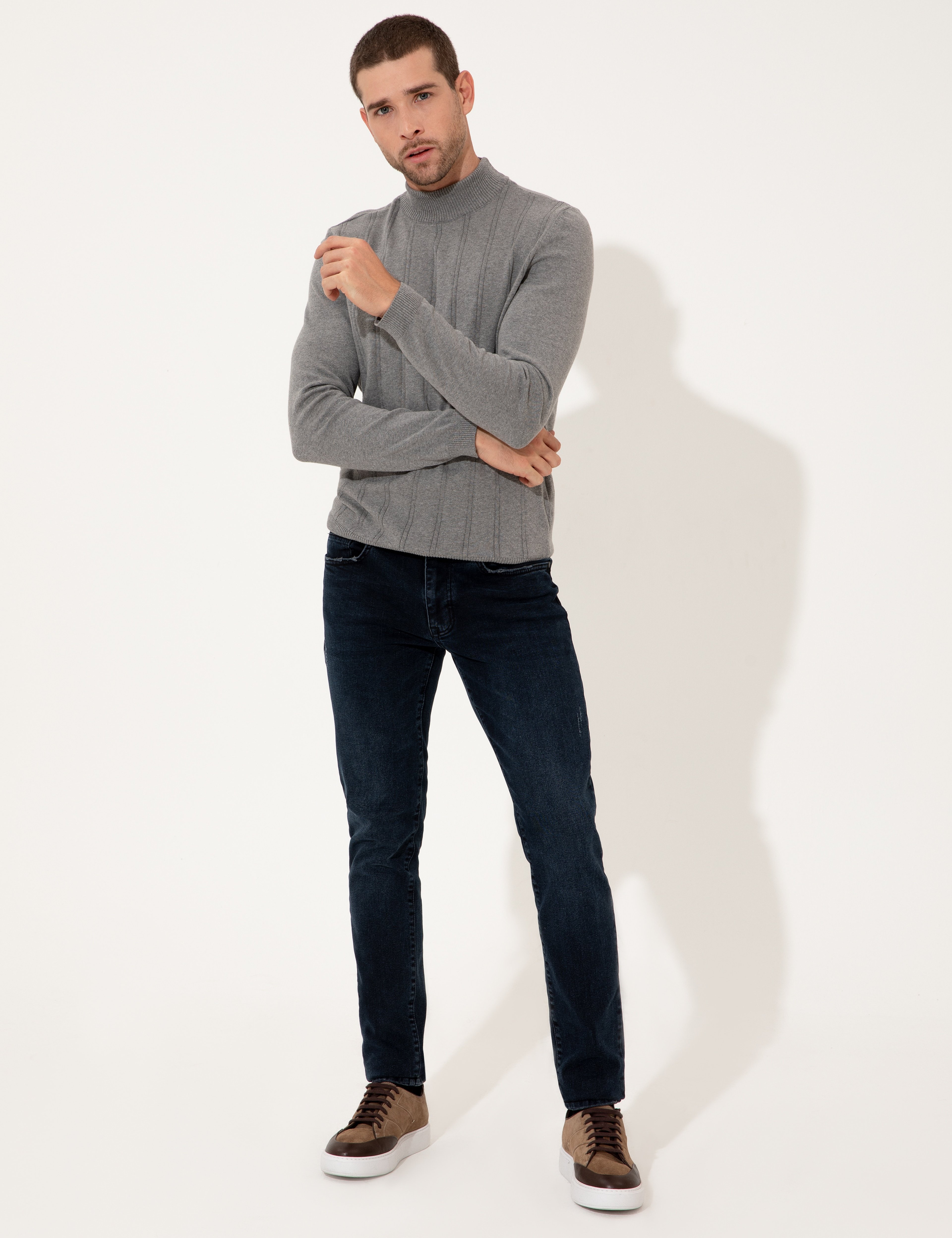 Açık Gri Melanj Slim Fit Yarım Balıkçı Yaka Triko Kazak - Image 2