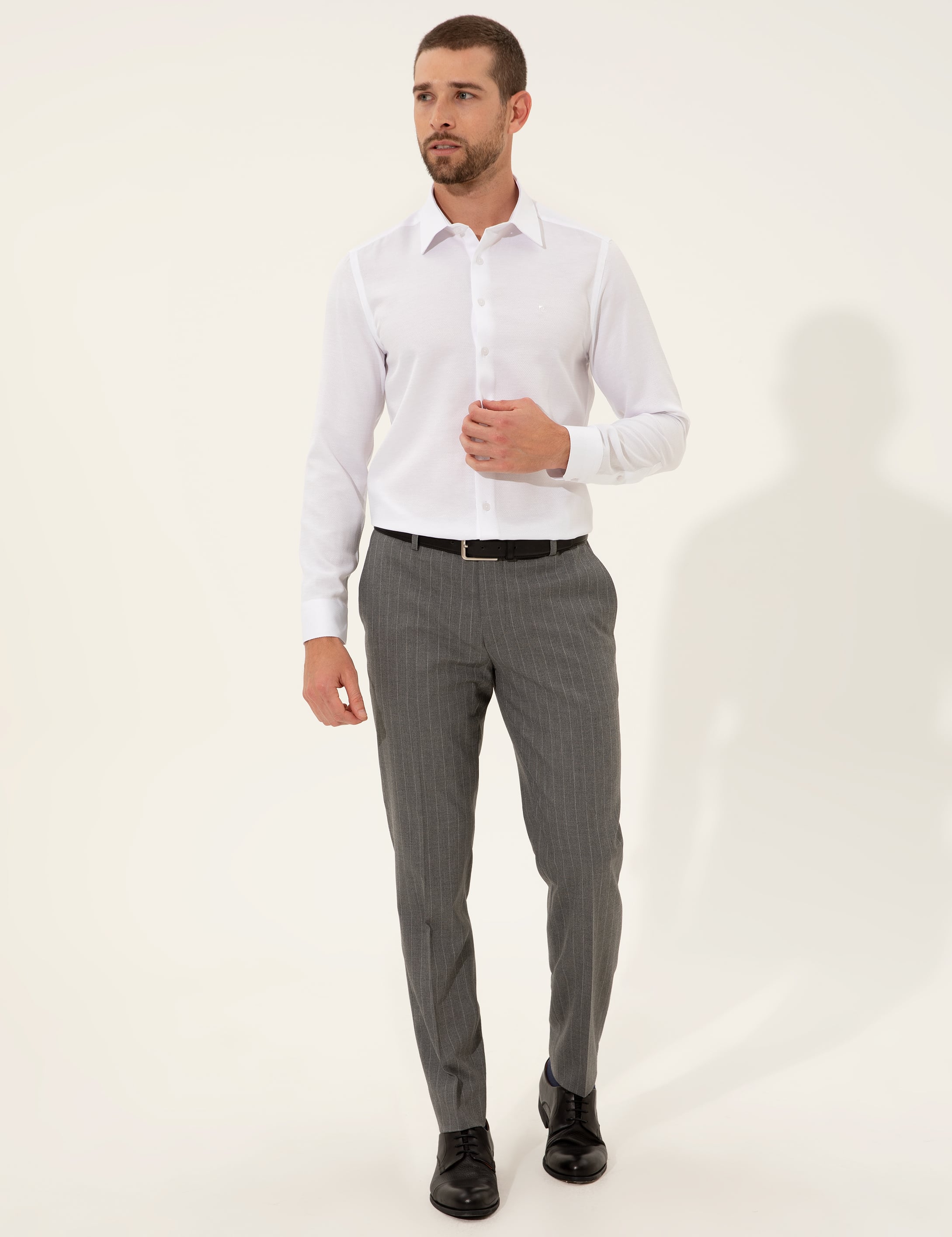 Beyaz Slim Fit Uzun Kollu Gömlek