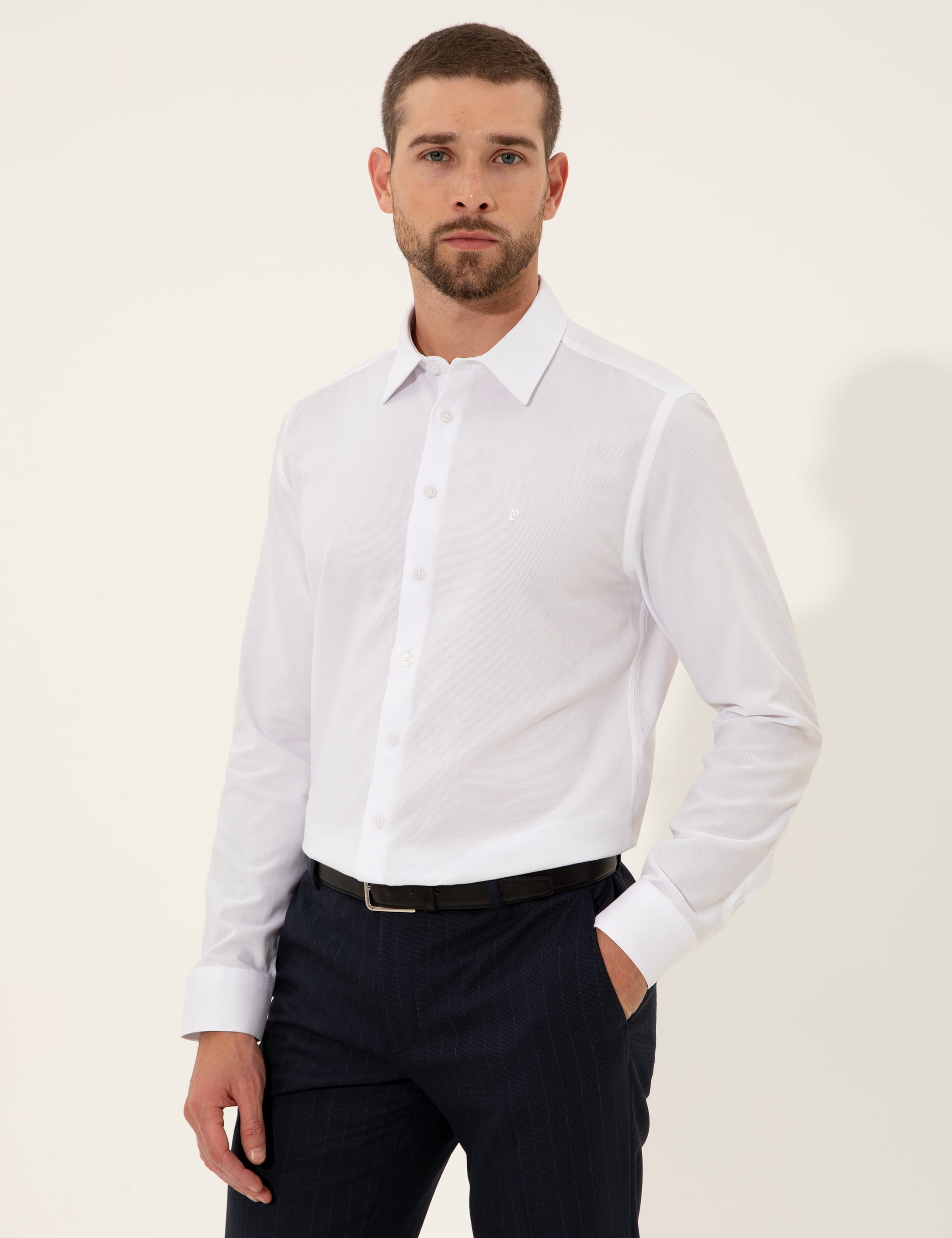Beyaz Slim Fit Uzun Kollu Gömlek - Image 3