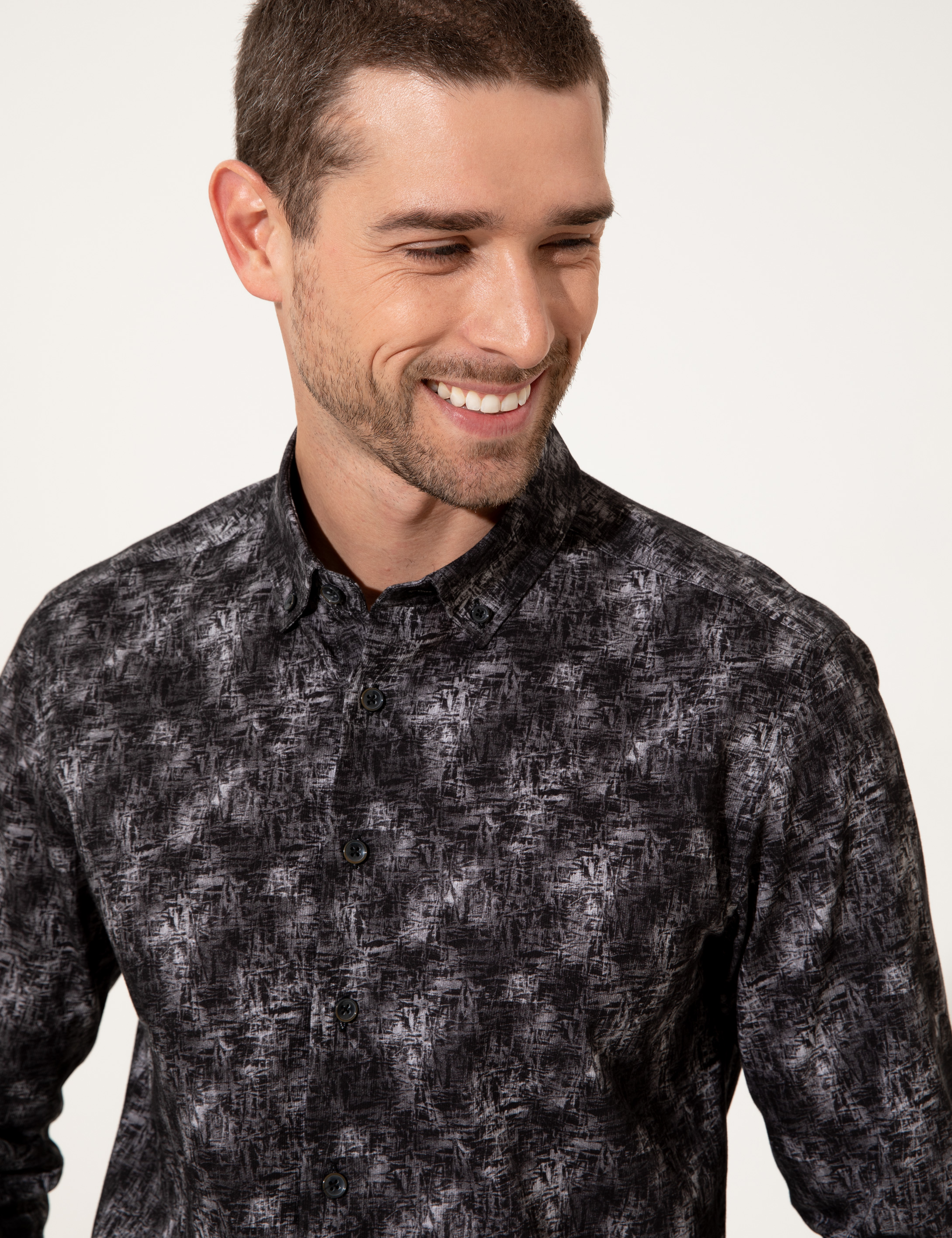 Siyah Slim Fit Uzun Kollu Gömlek - Image 2