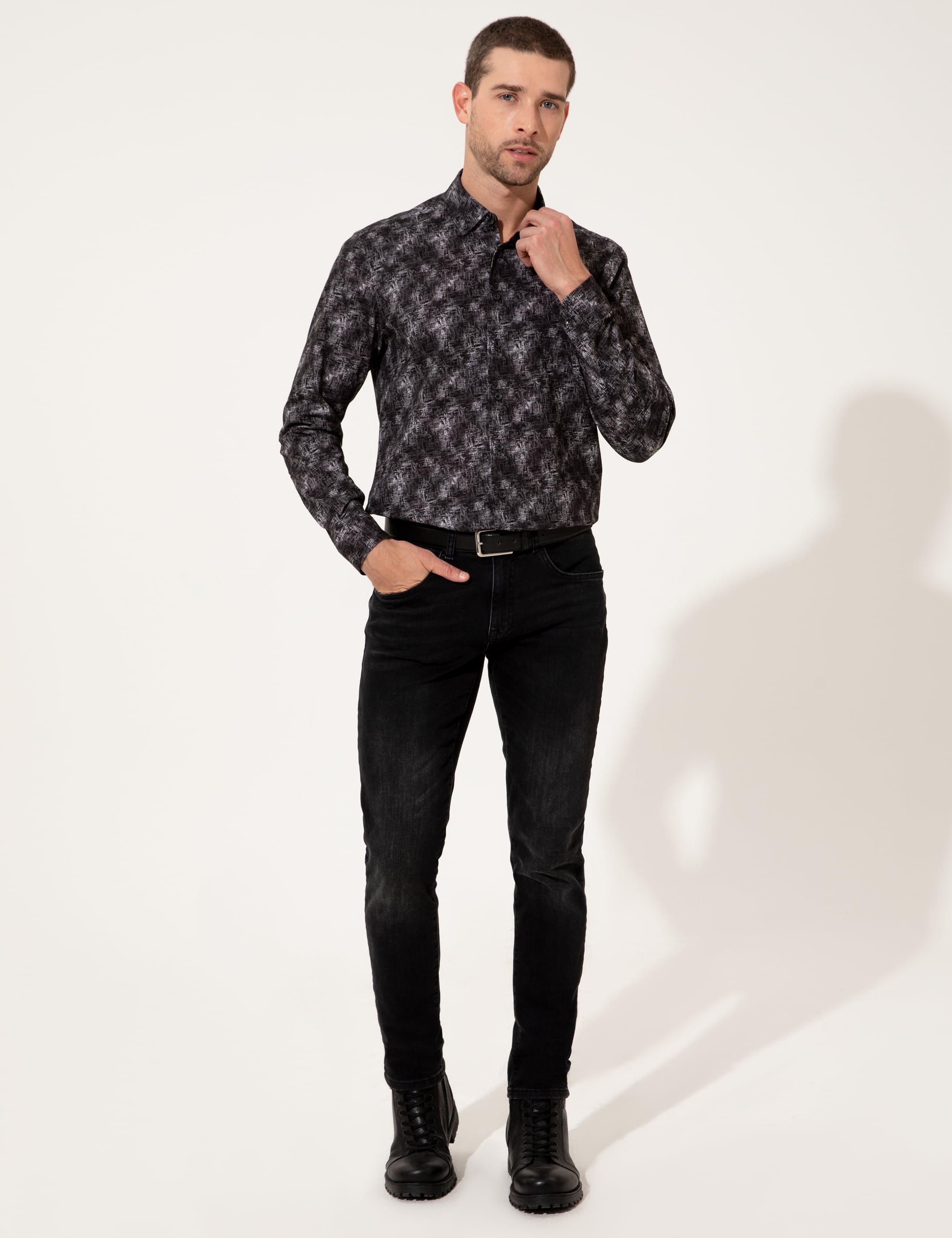 Siyah Slim Fit Uzun Kollu Gömlek