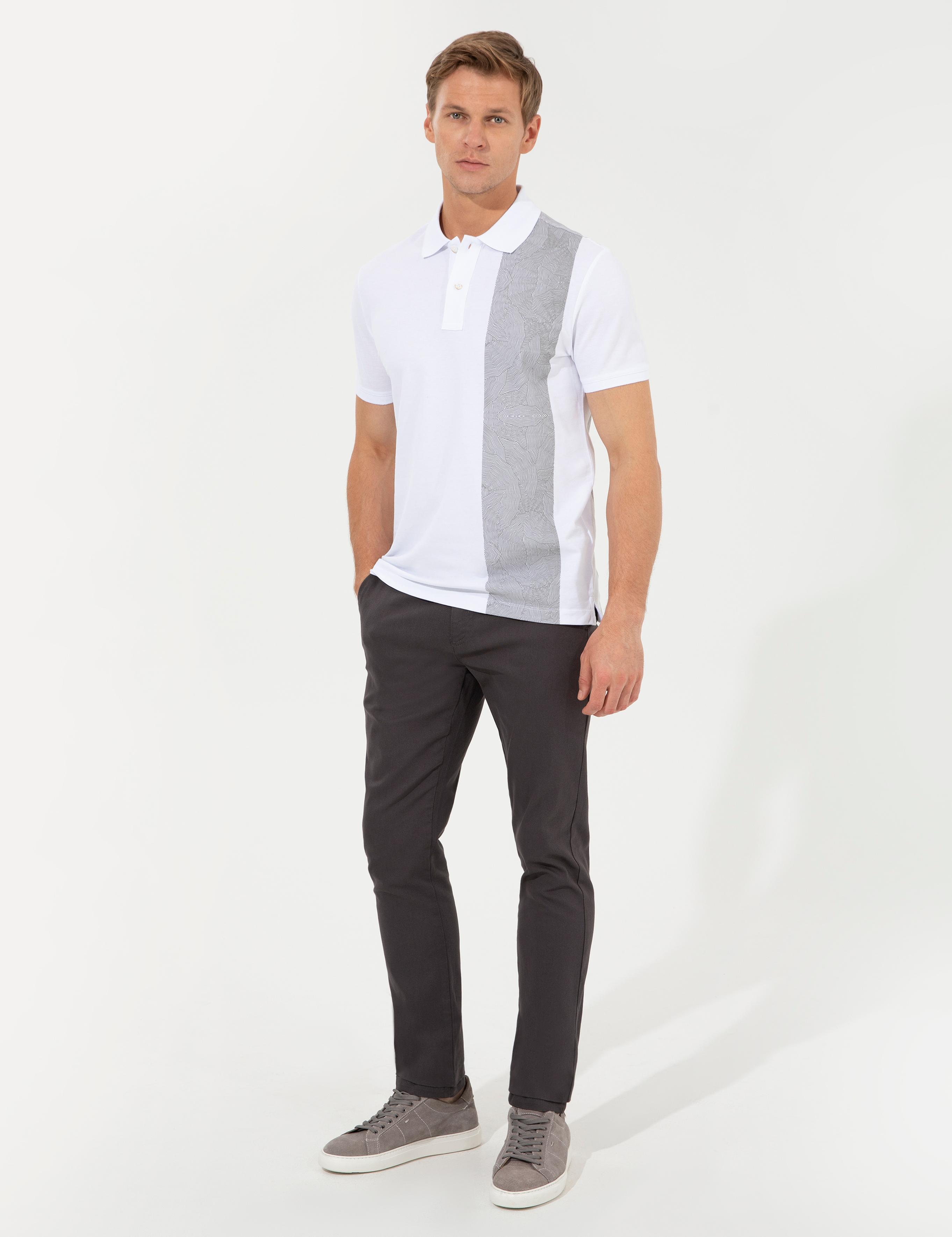 Beyaz Slim Fit Baskılı Polo Yaka Tişört