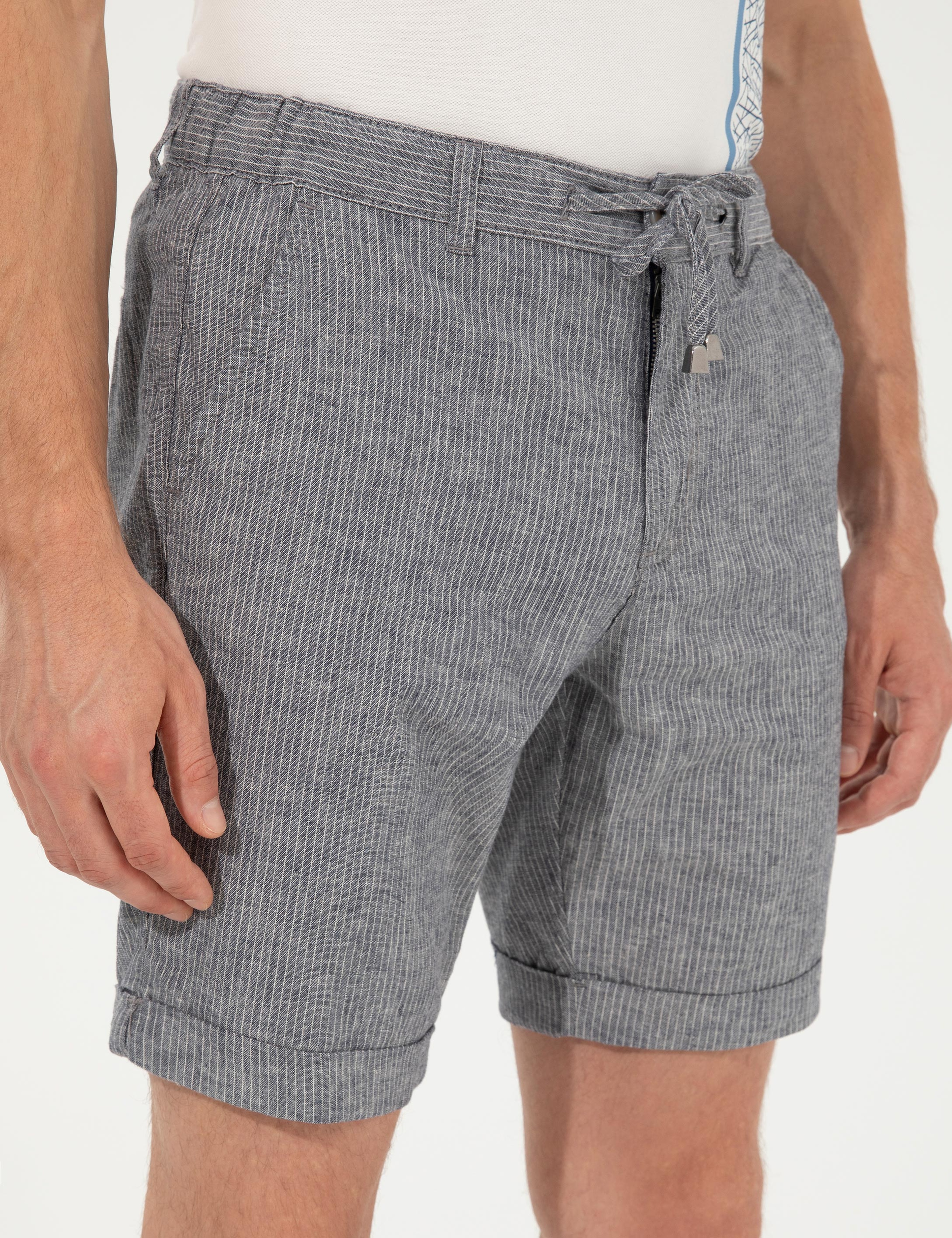 Lacivert Regular Fit Keten Karışımlı Çizgili Beli Lastikli Bağcıklı Bermuda Şort