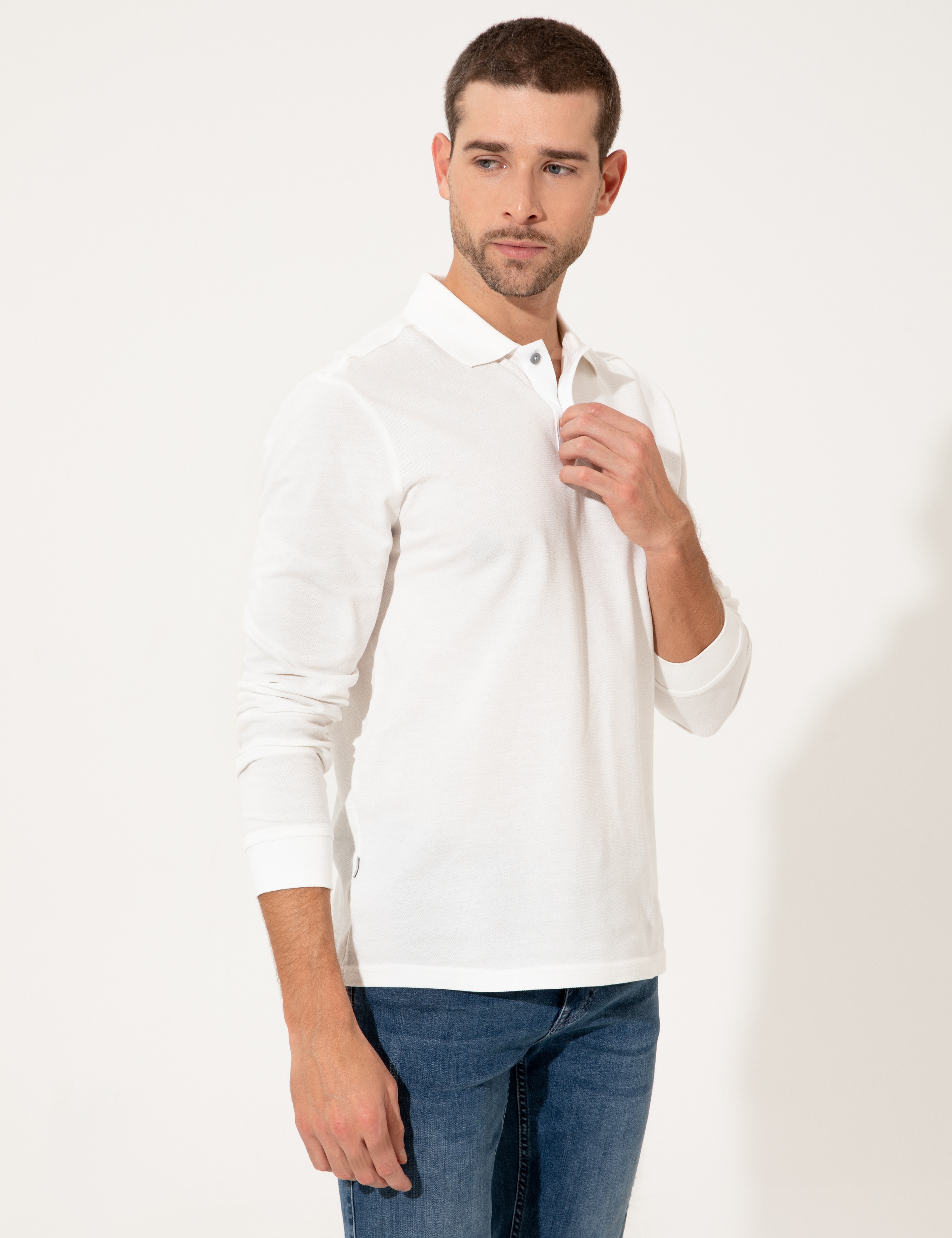 Ekru Slim Fit Sweatshirt - Image 3