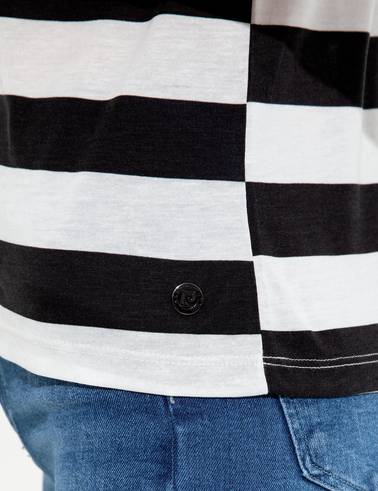 Siyah Comfort Fit Tişört