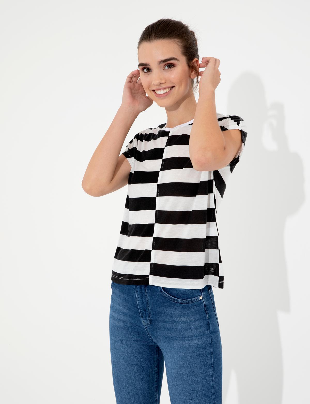 Siyah Comfort Fit Tişört - 50246194045