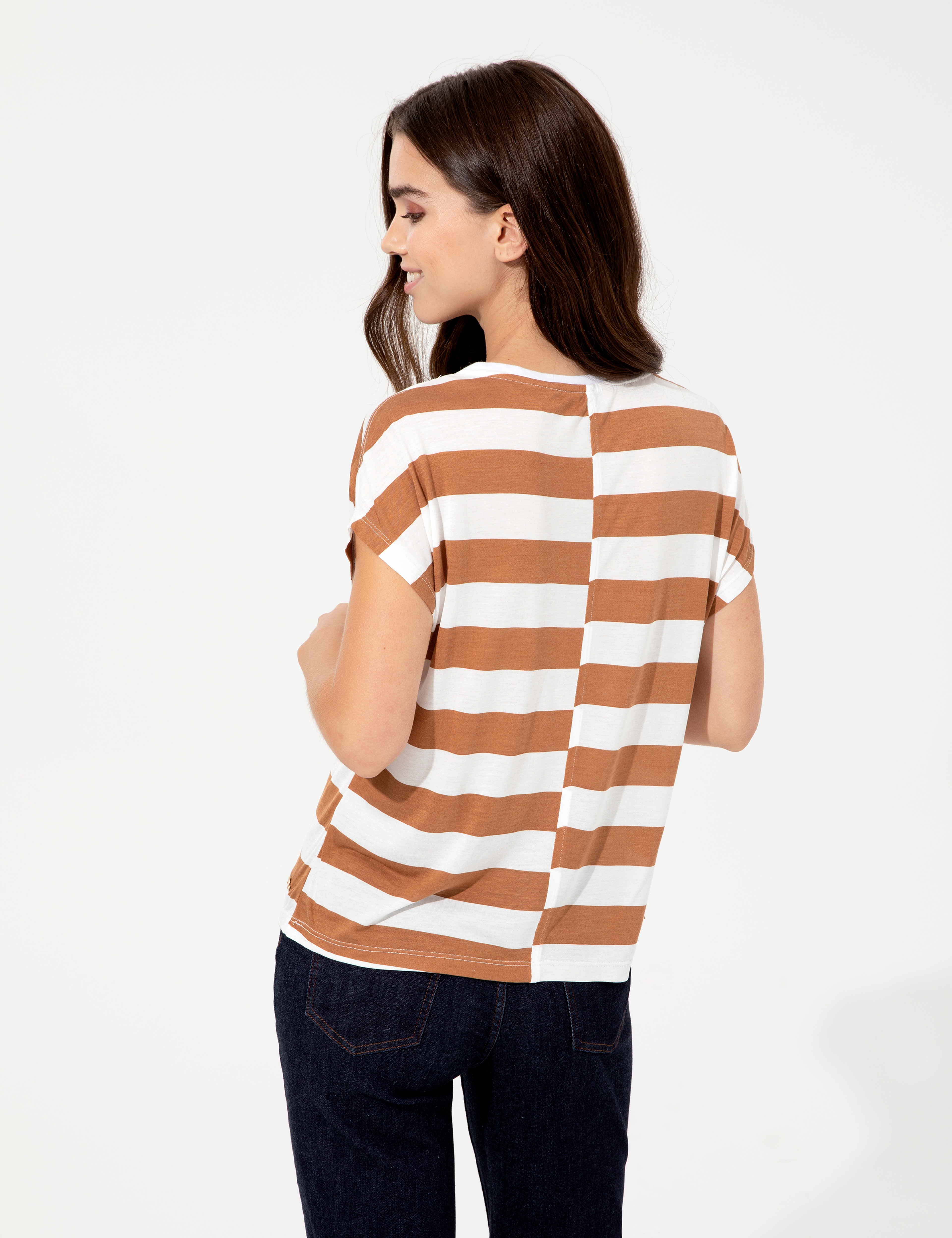 Taba Comfort Fit Tişört - Image 5
