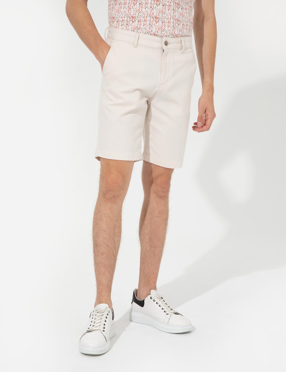 Ekru Slim Fit Bermuda Şort - 50258677022