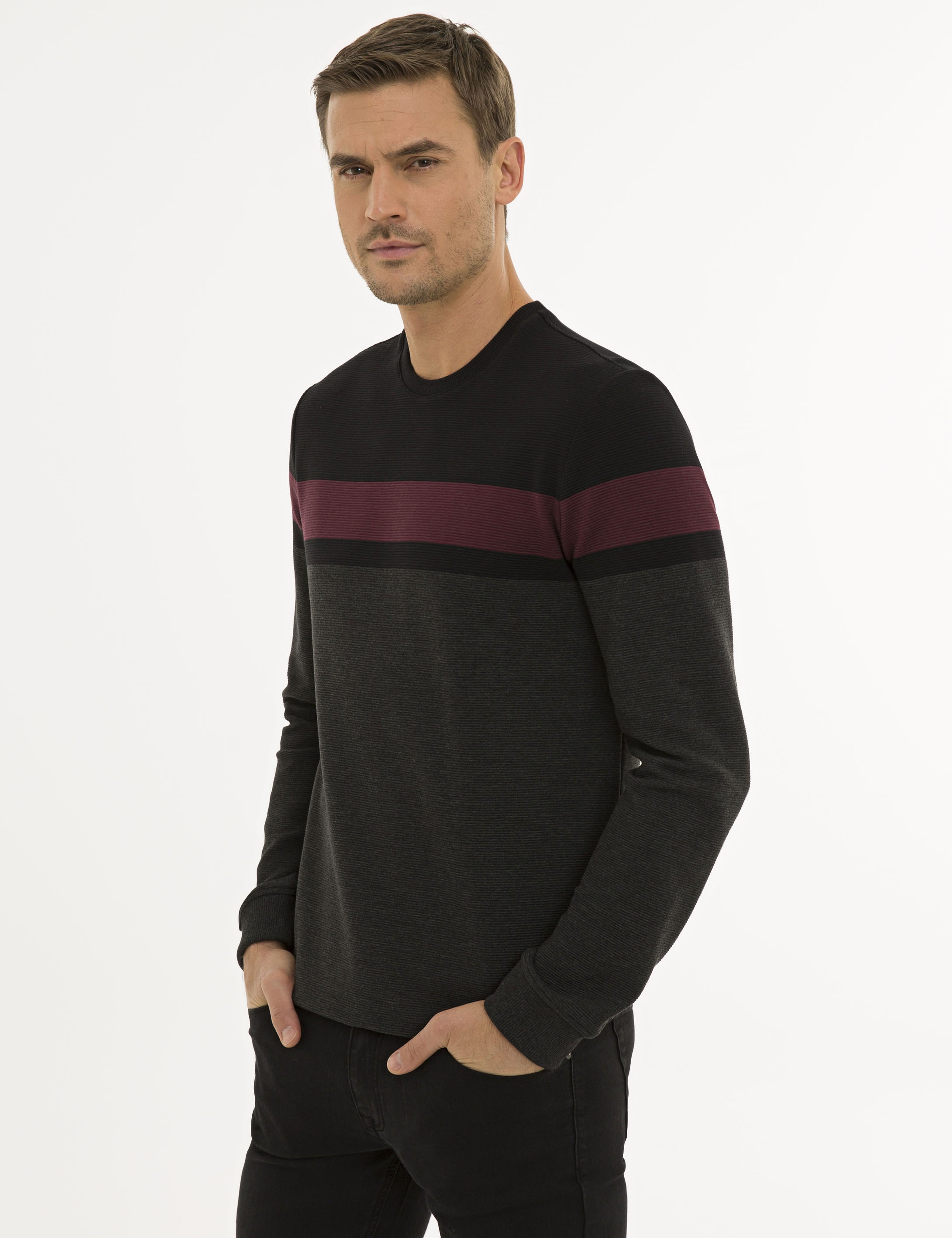 Siyah Standart Fit Sweatshirt - Image 3