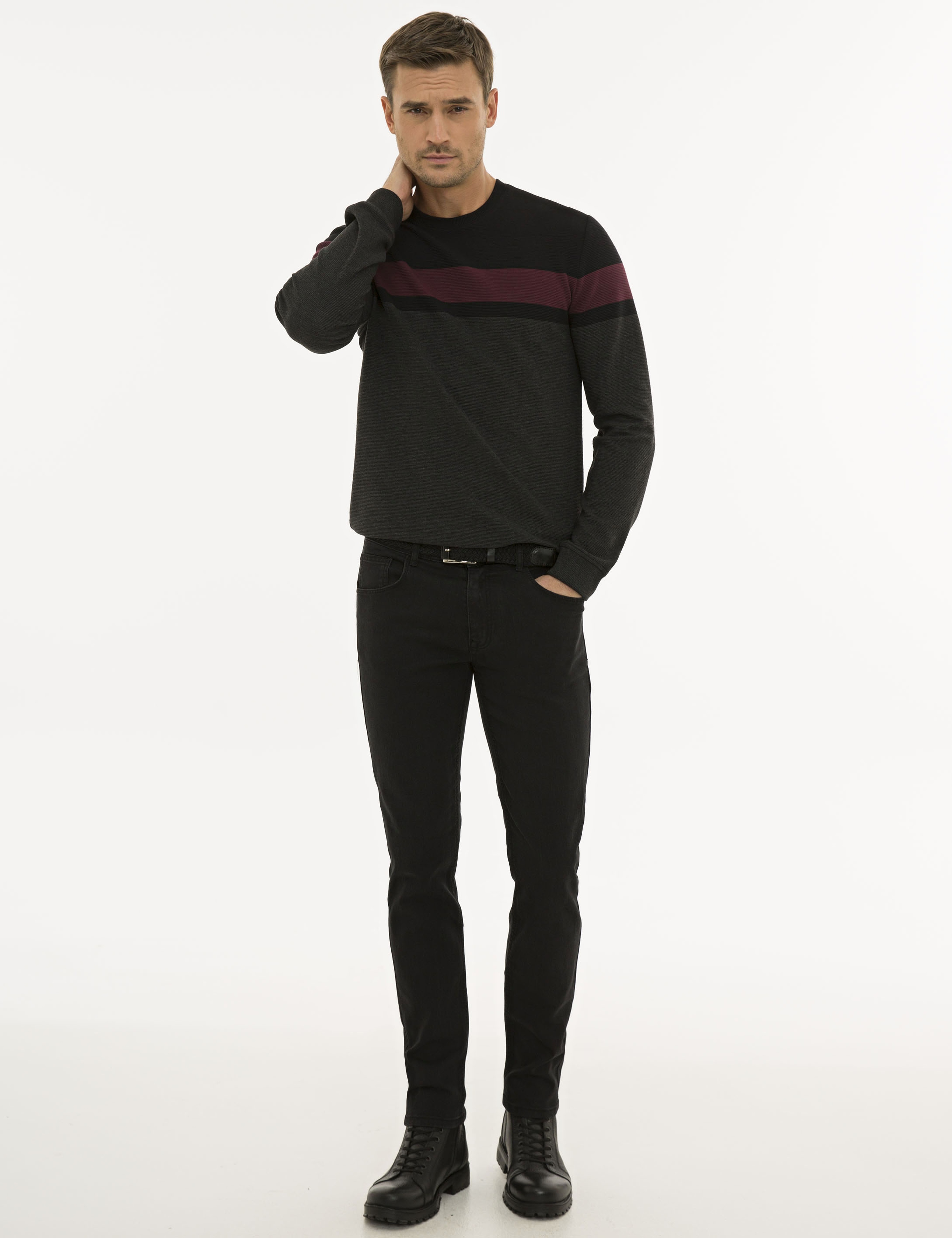 Siyah Standart Fit Sweatshirt - Image 5