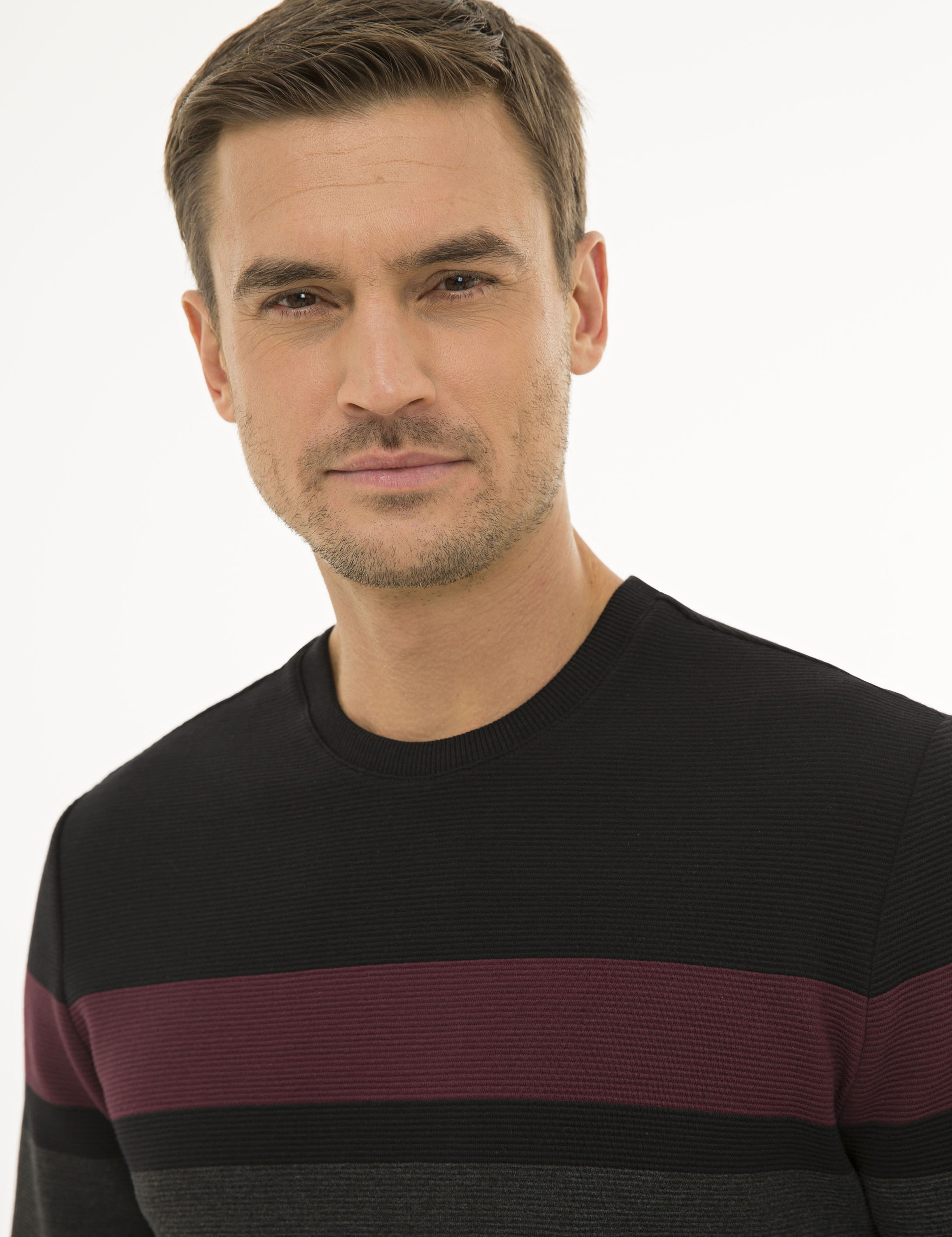 Siyah Standart Fit Sweatshirt - Image 2