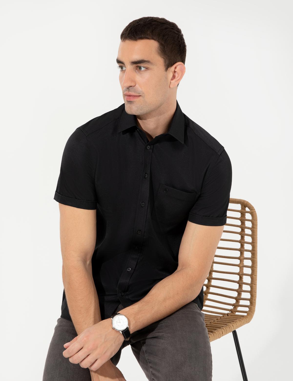 Siyah Regular Fit Kısa Kollu Gömlek