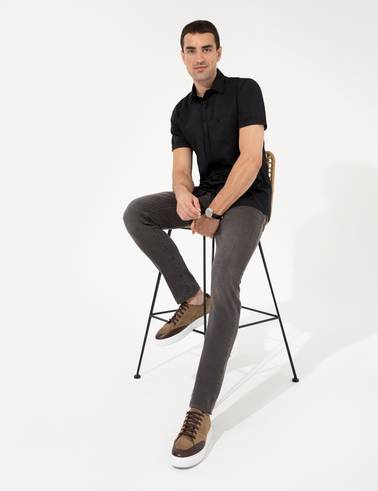 Siyah Regular Fit Kısa Kollu Gömlek