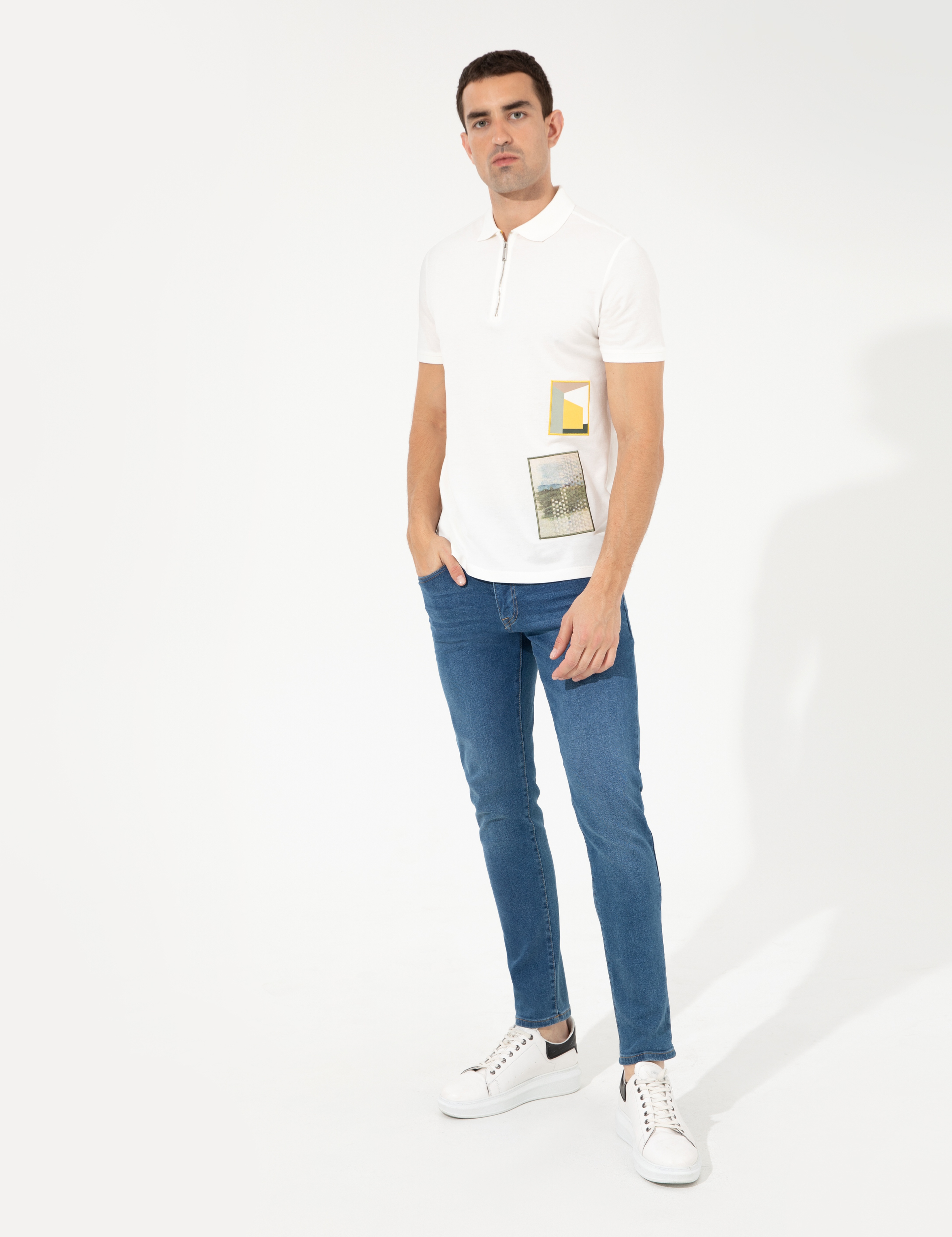 Ekru Slim Fit Fermuar Detaylı Polo Yaka Tişört - Image 4