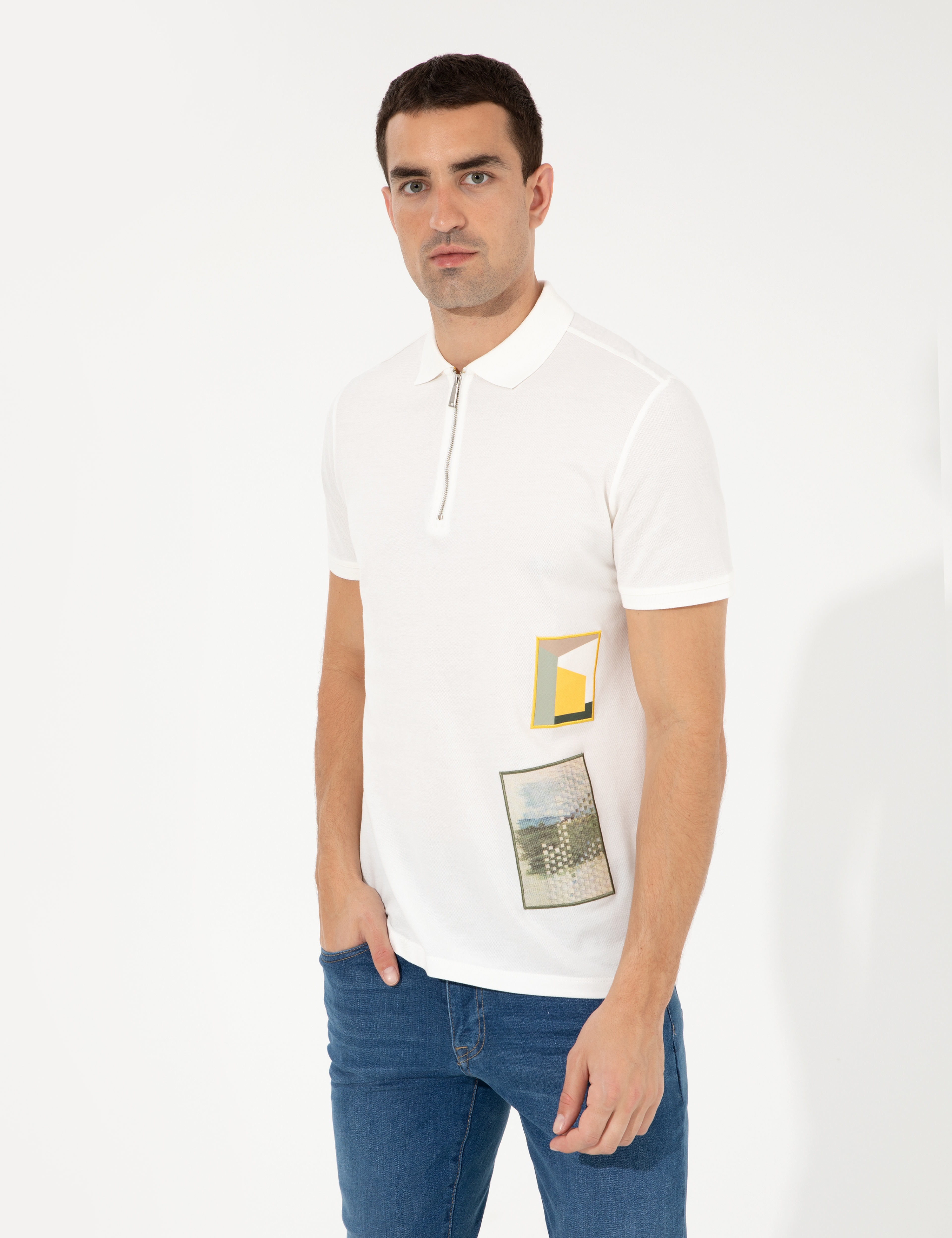 Ekru Slim Fit Fermuar Detaylı Polo Yaka Tişört