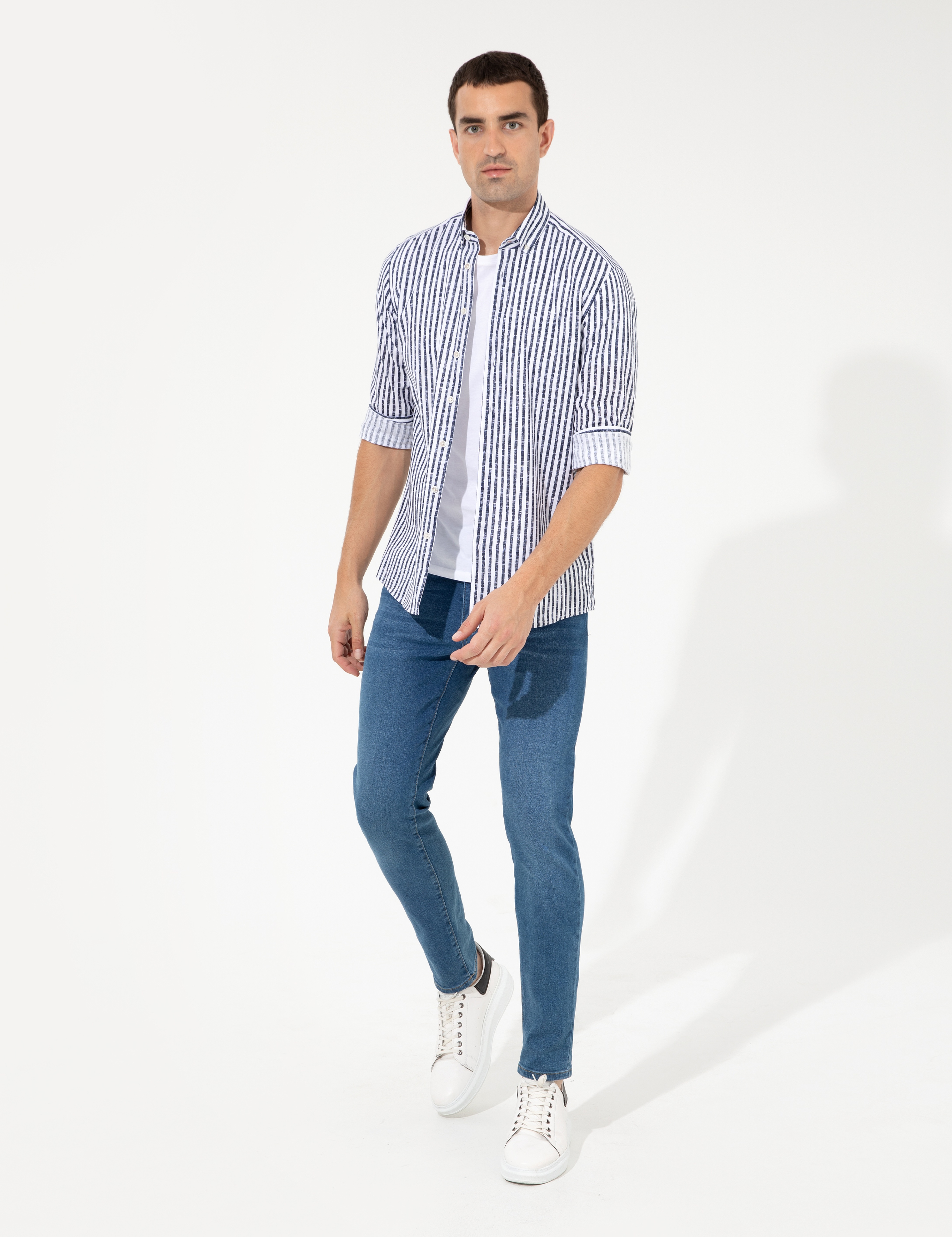 Lacivert Regular Fit Uzun Kollu Gömlek - Image 4