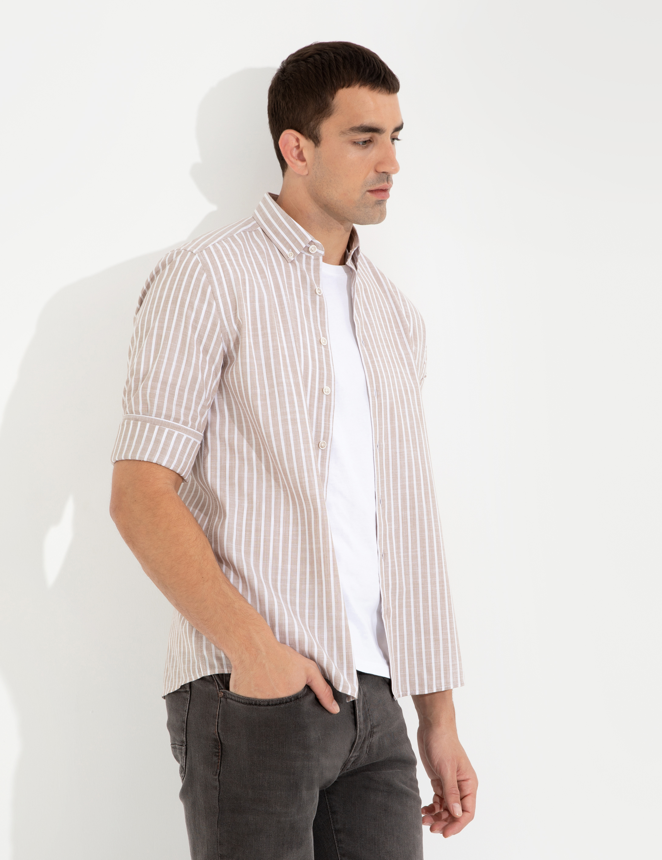 Bej Regular Fit Uzun Kollu Gömlek - Image 3