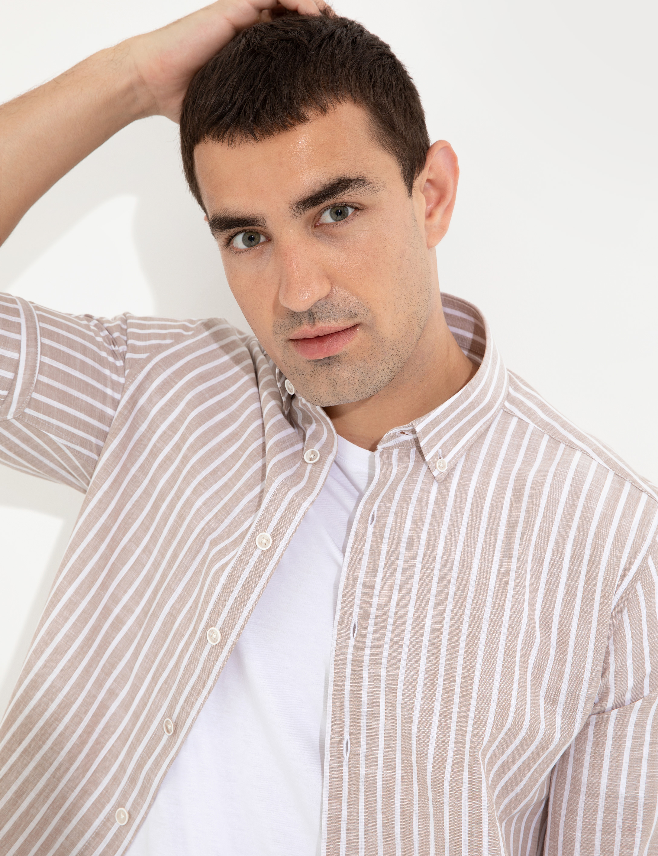 Bej Regular Fit Uzun Kollu Gömlek - Image 4