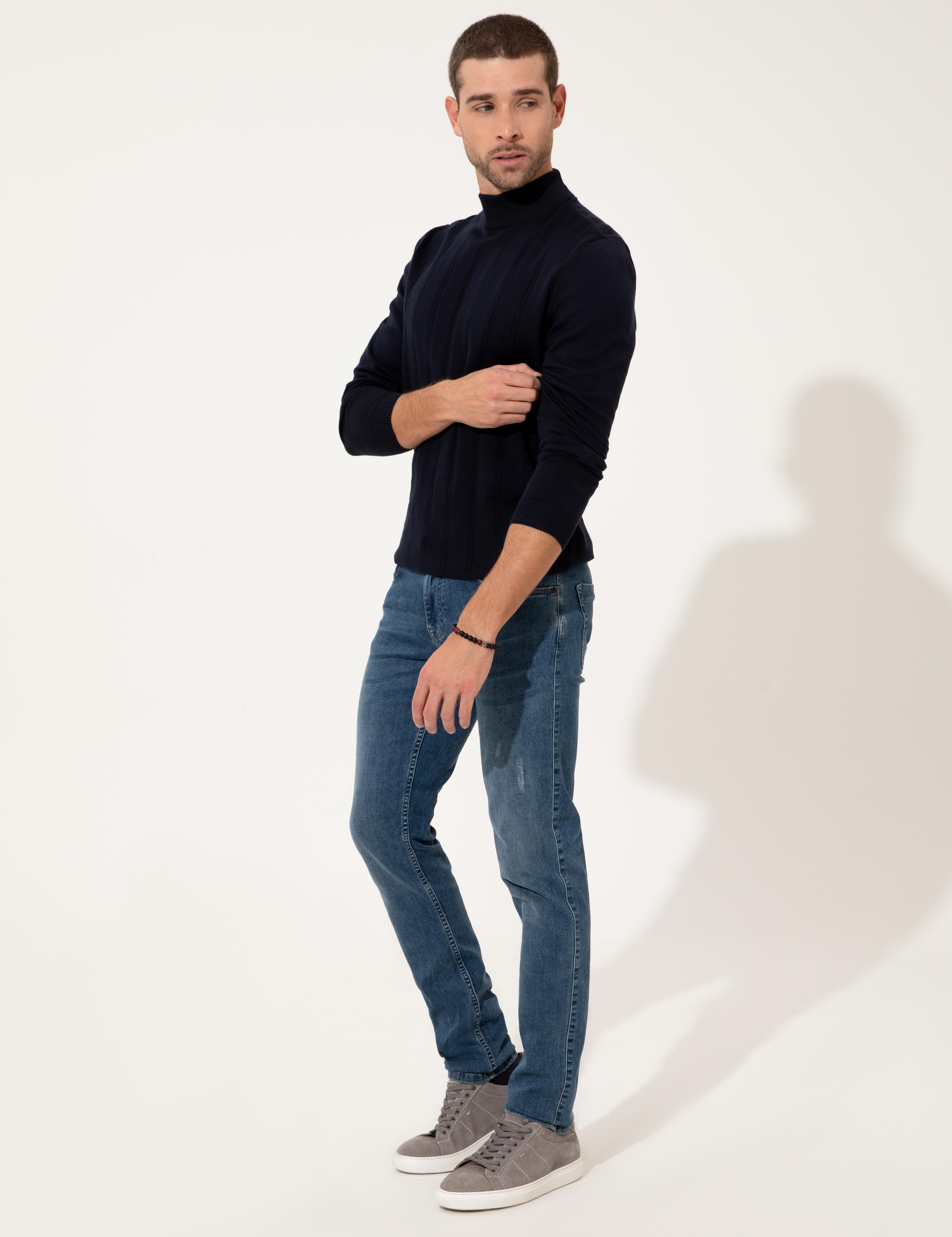 Lacivert Slim Fit Yarım Balıkçı Yaka Triko Kazak