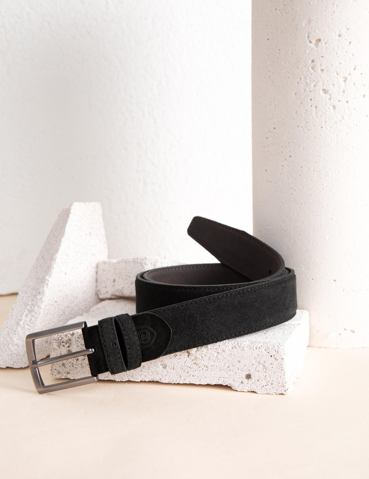 Siyah Kemer