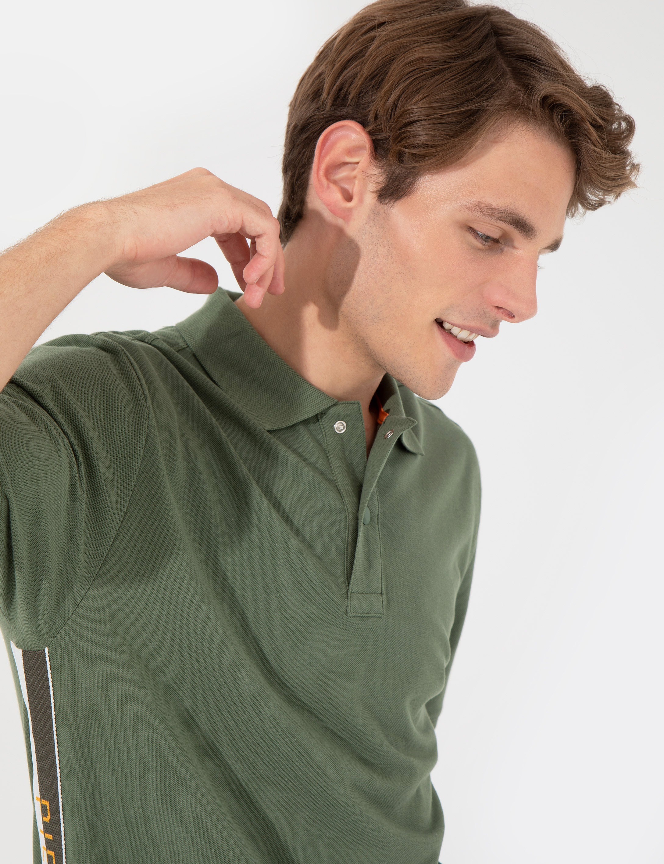 Haki Regular Fit Yandan Çizgili Polo Yaka Tişört