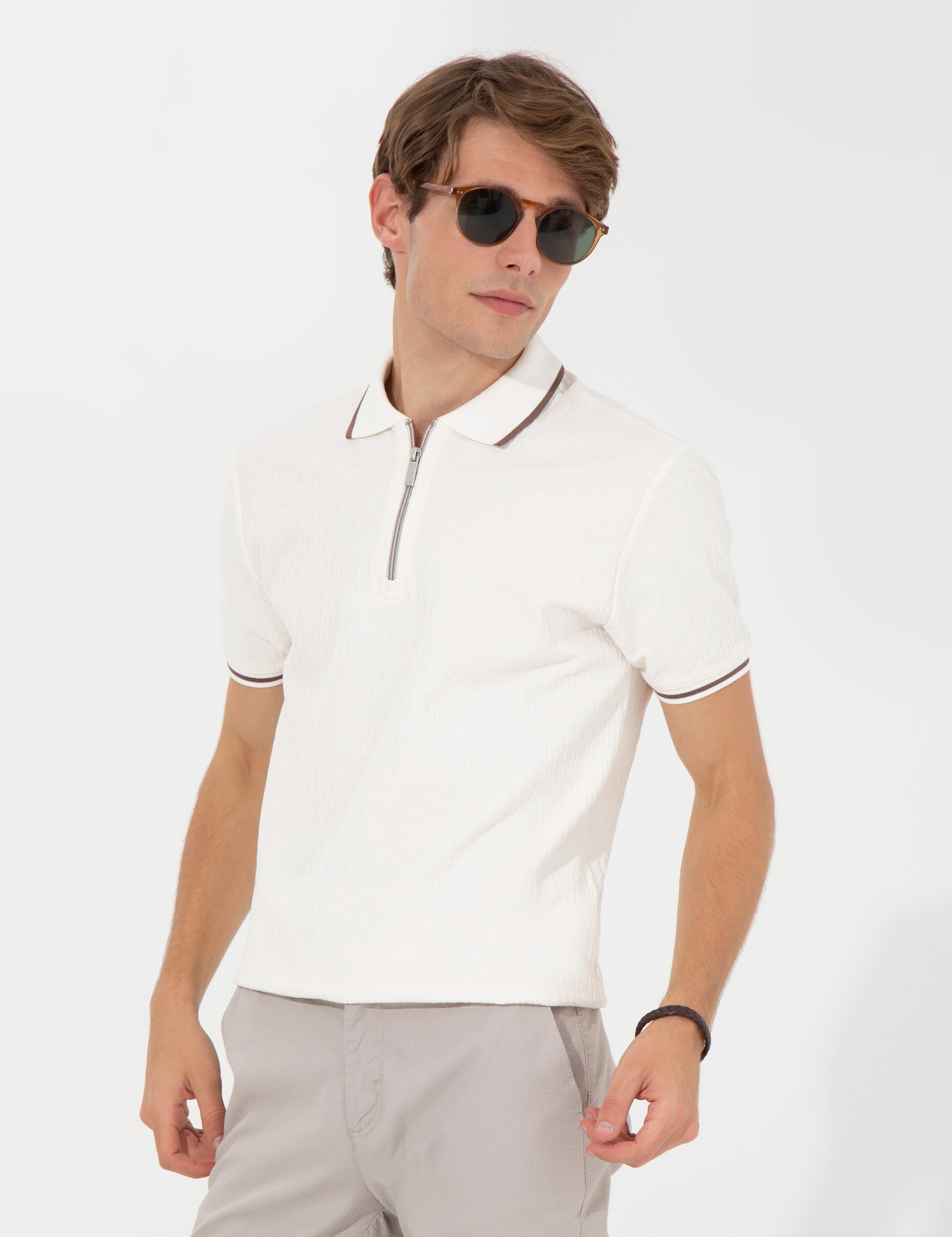 Ekru Slim Fit Tişört