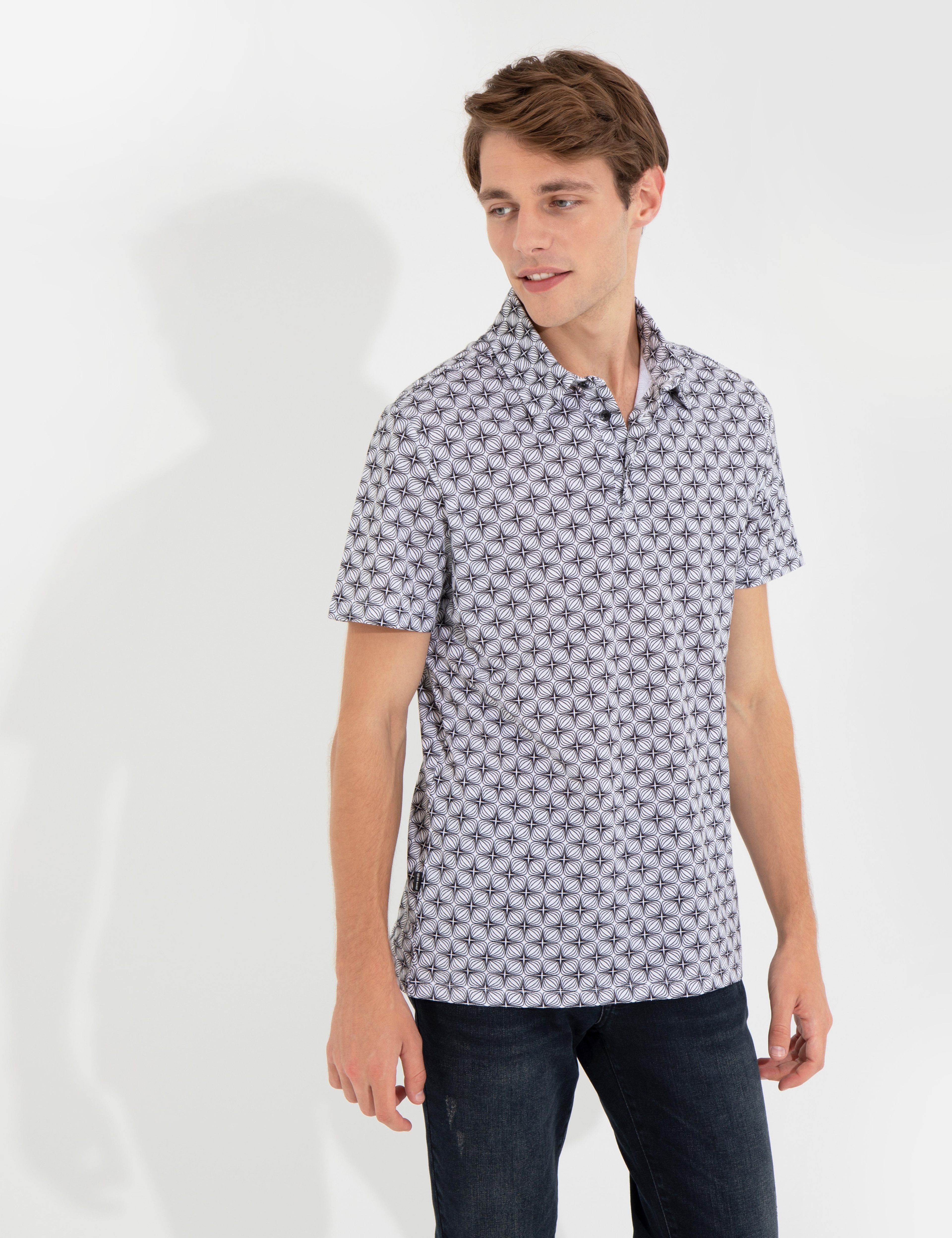 Siyah Slim Fit Desenli Polo Yaka Tişört