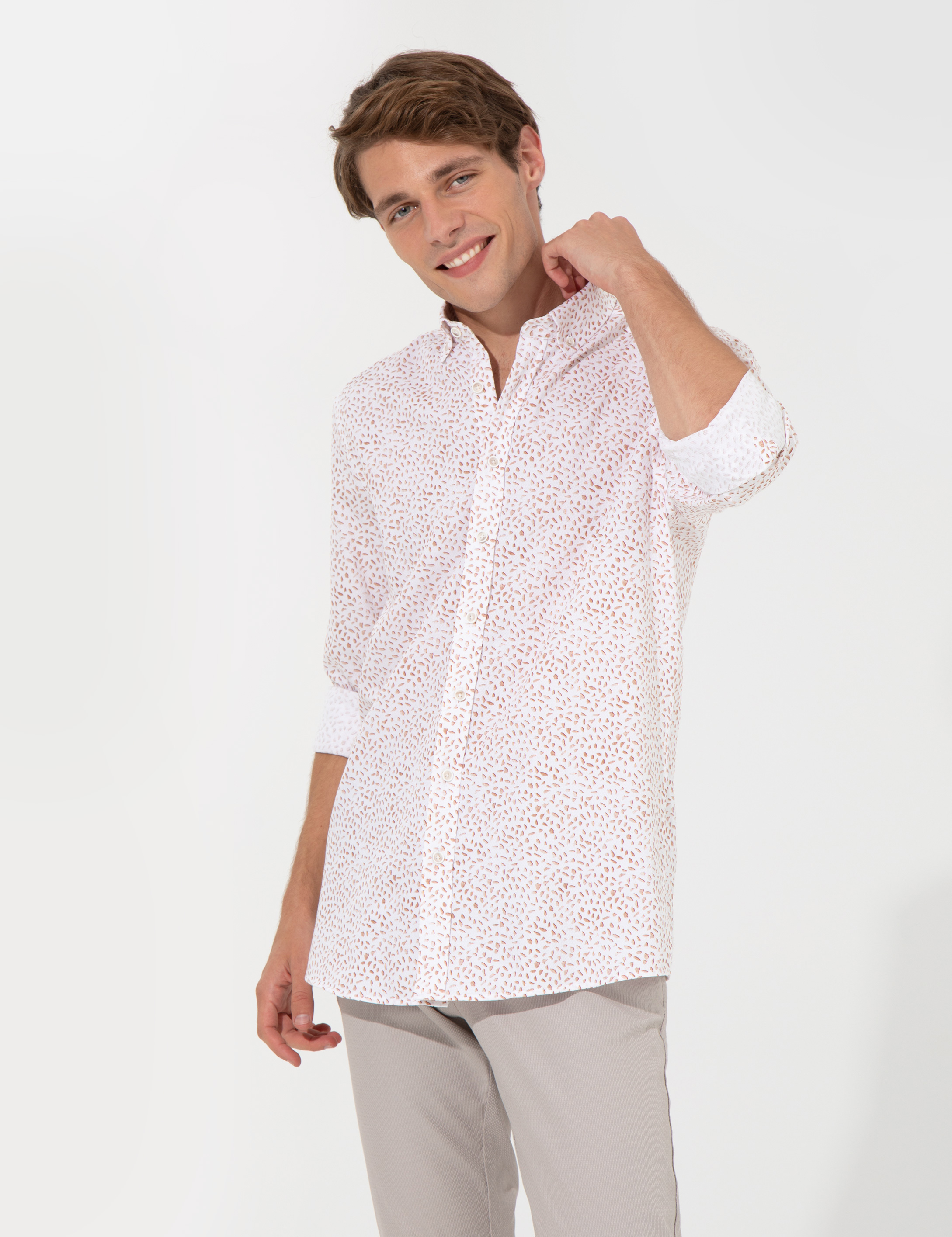 Pierre Cardin Açık Kahverengi Slim Fit Uzun Kollu Gömlek görsel 2