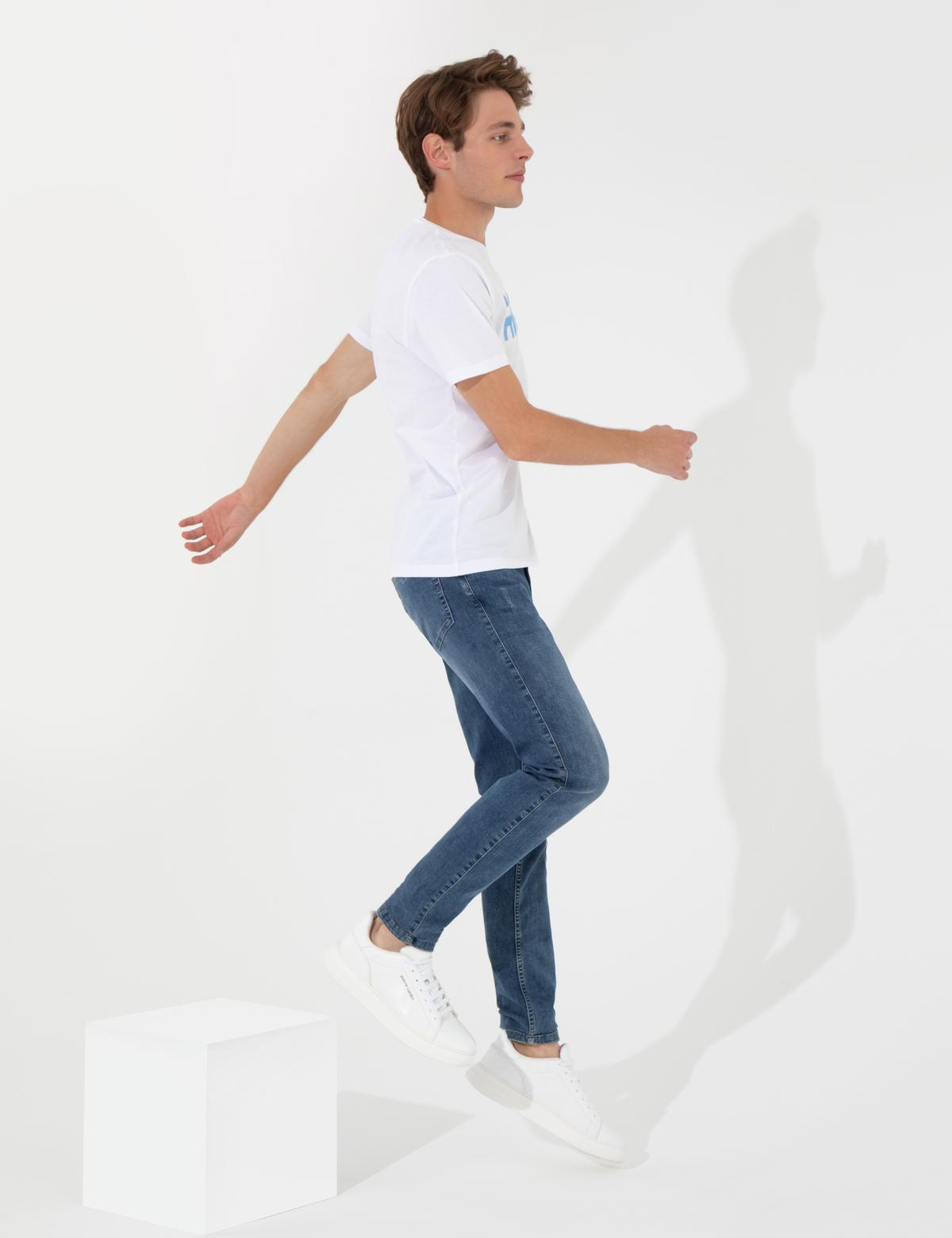 Beyaz Slim Fit Baskılı Bisiklet Yaka Tişört - 50249871015