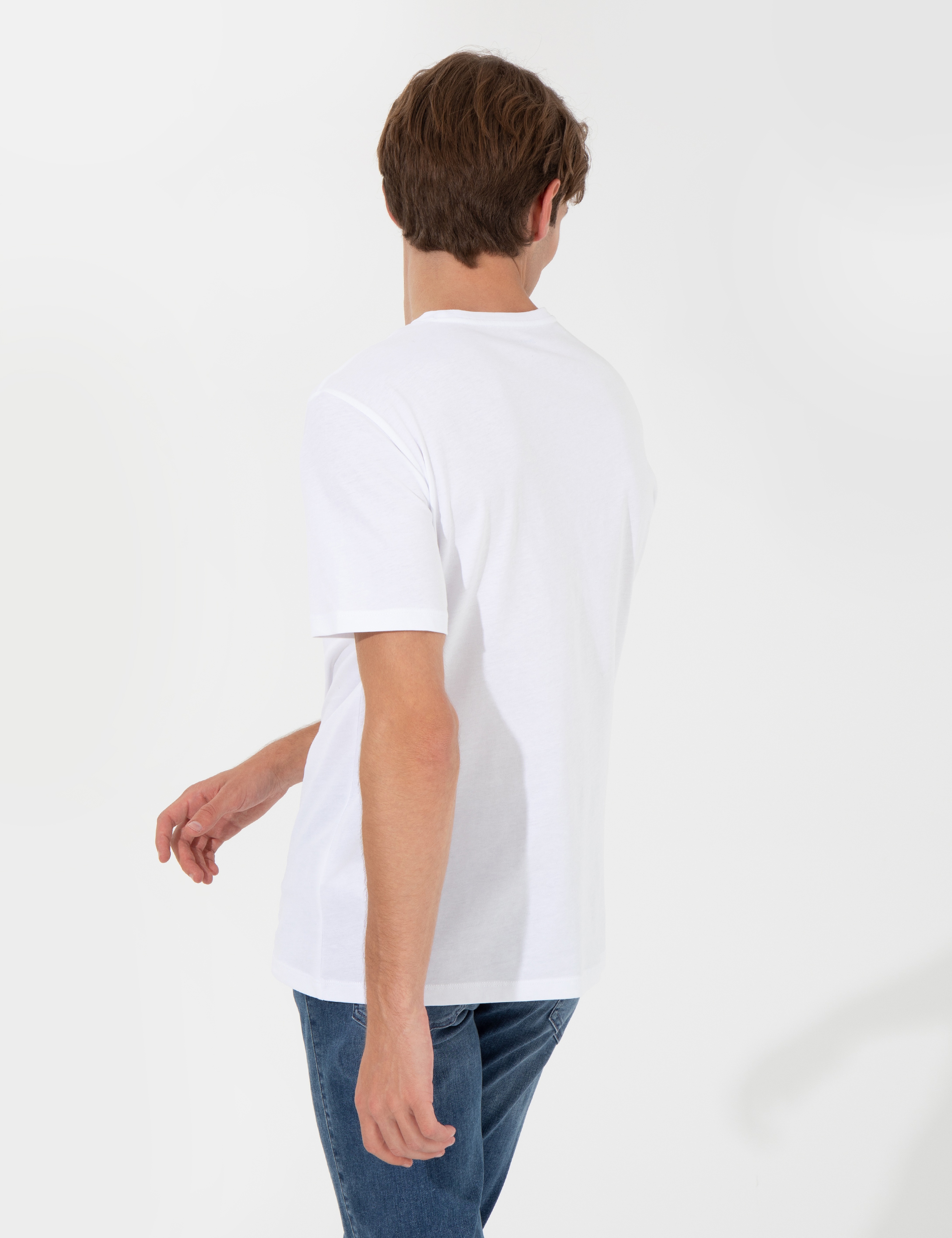 Beyaz Slim Fit Baskılı Bisiklet Yaka Tişört