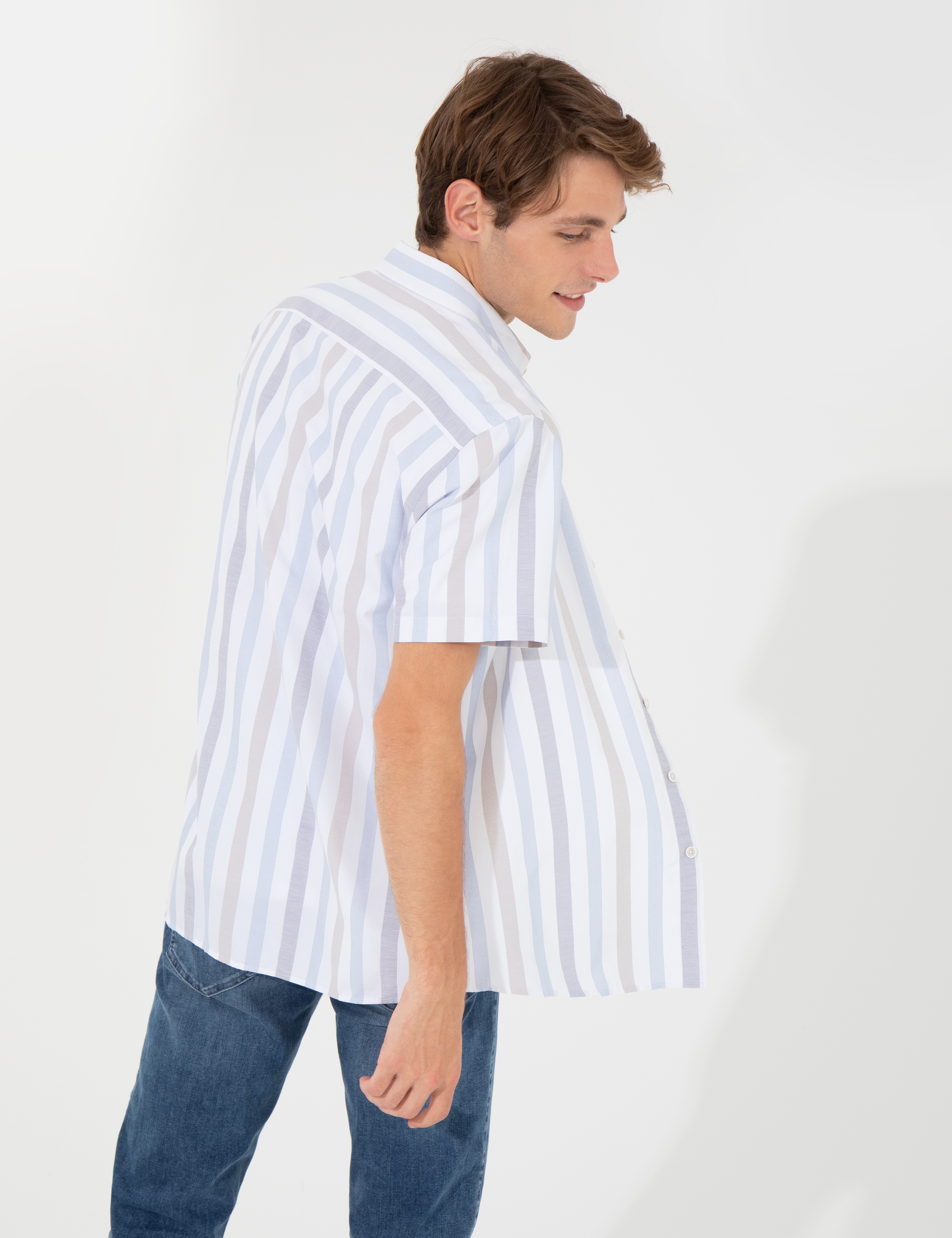 Gri Regular Fit Kısa Kollu Gömlek - Image 5
