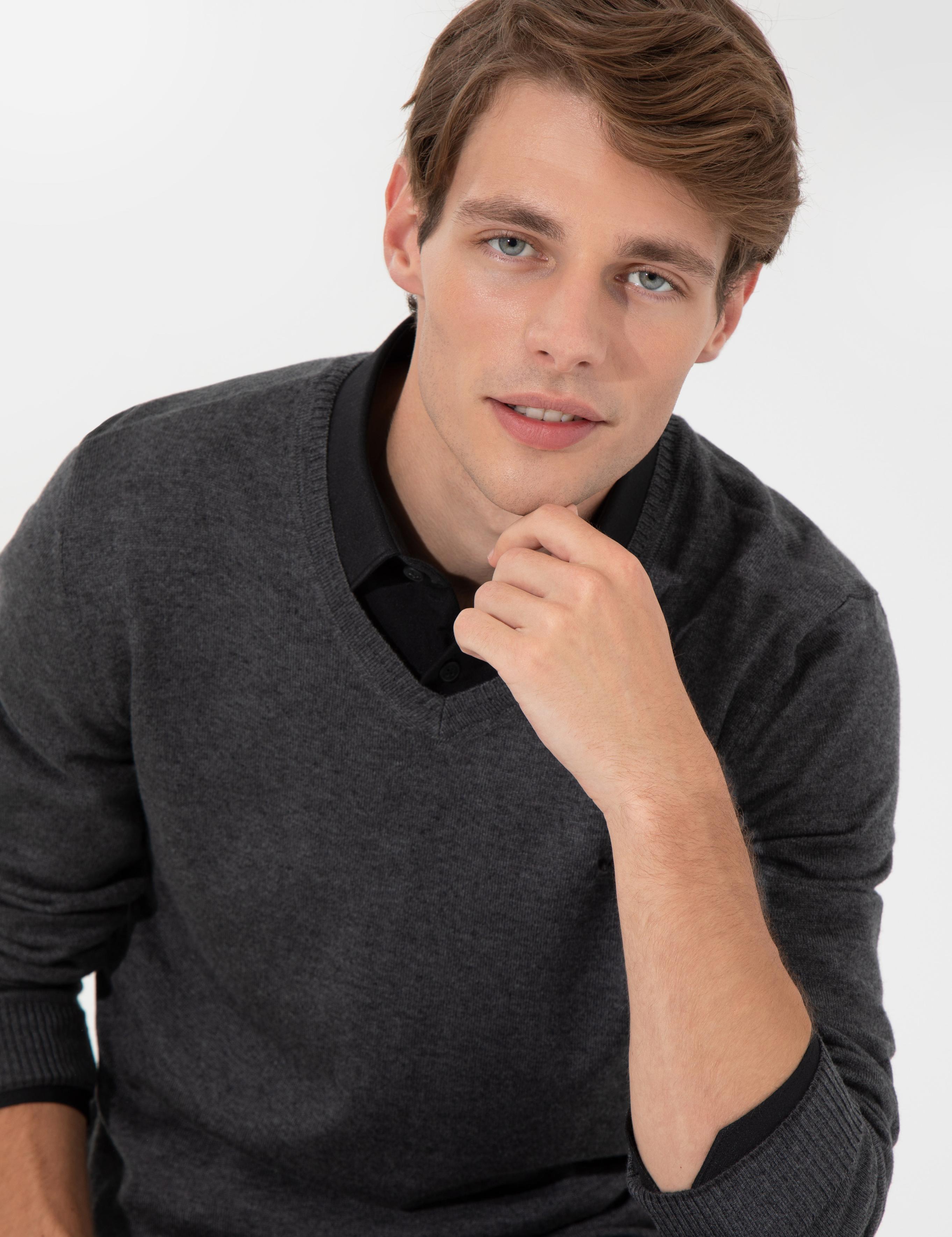 Gri Melanj Slim Fit V Yaka Basic Triko Kazak