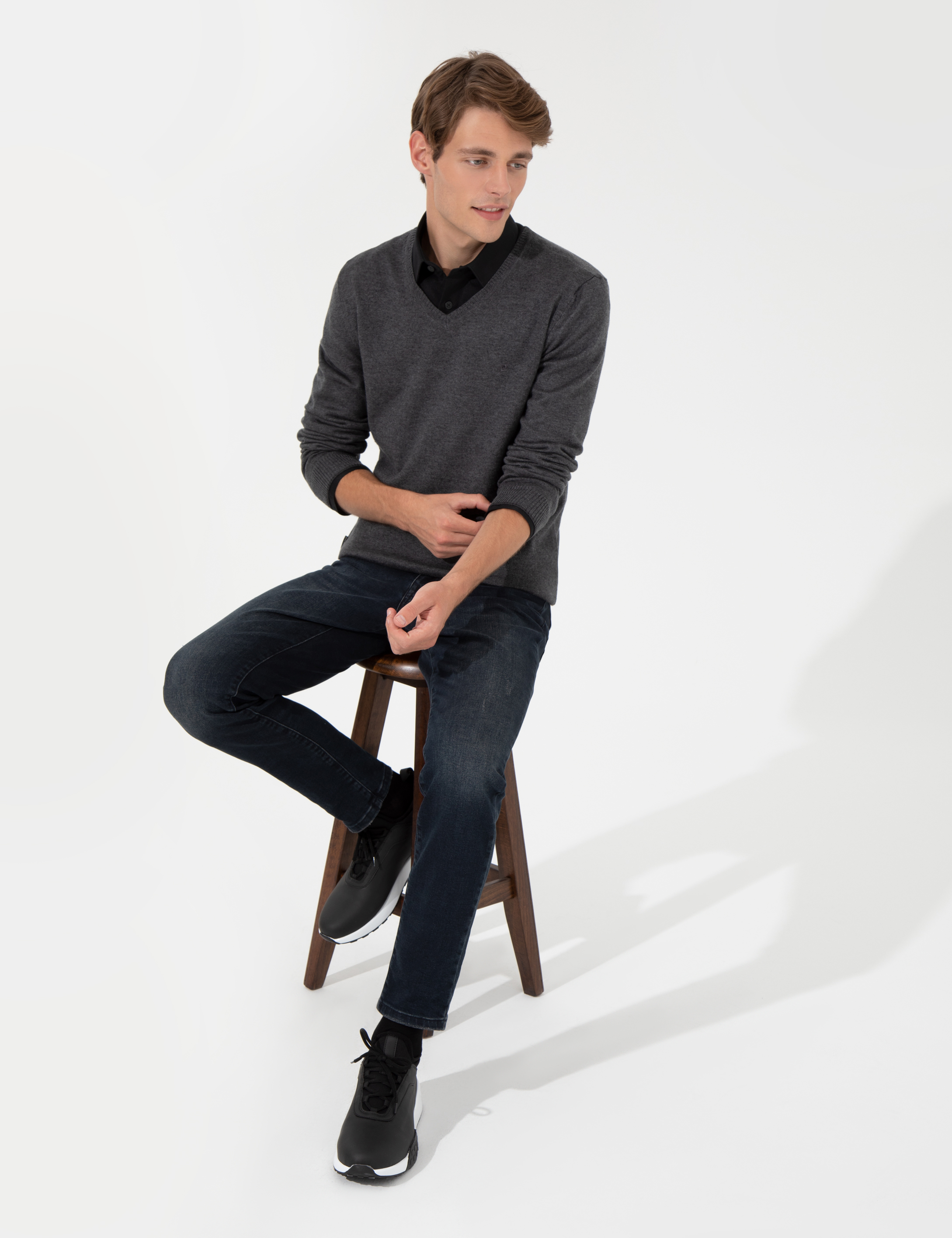 Gri Melanj Slim Fit V Yaka Basic Triko Kazak - Image 3