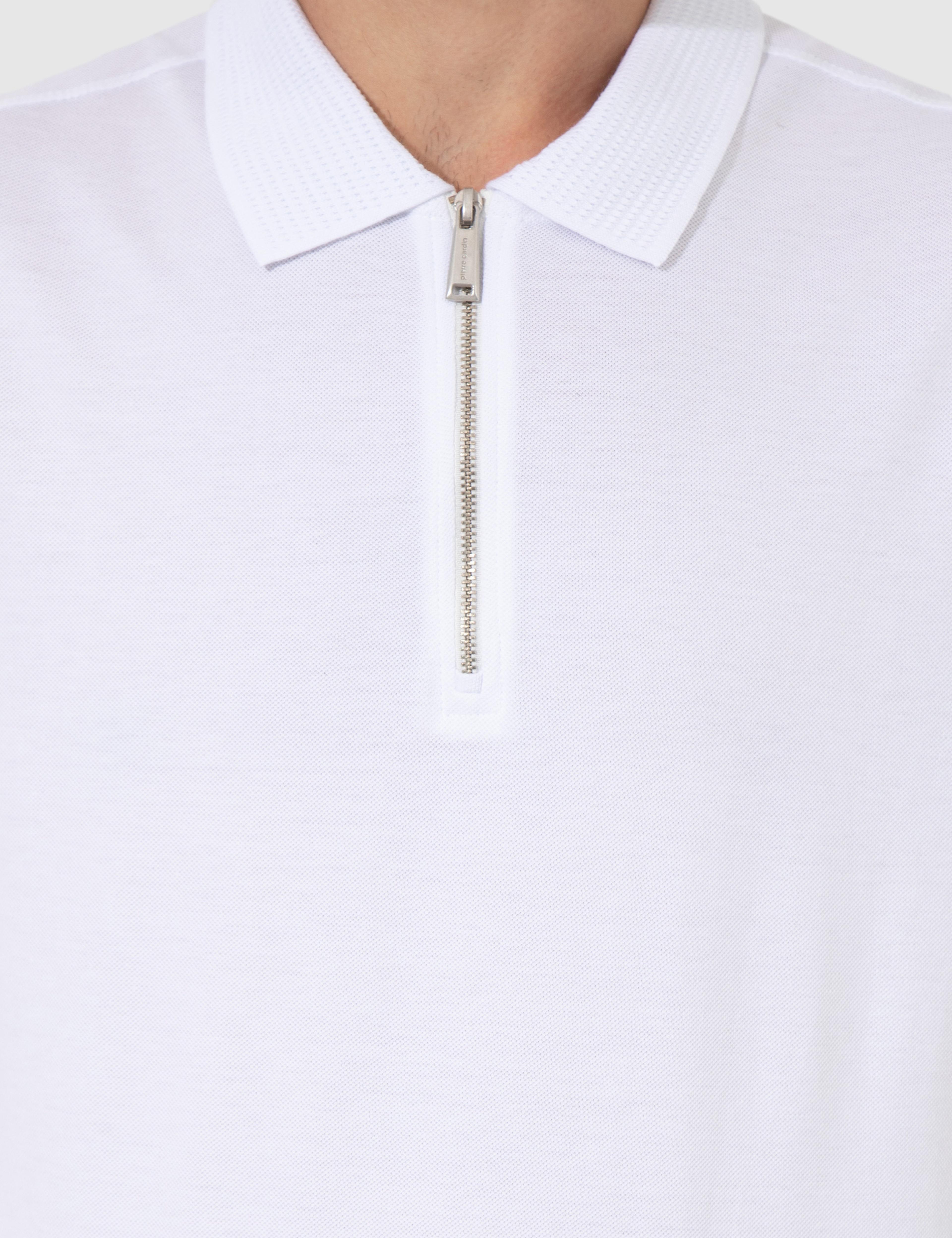 Beyaz Slim Fit Fermuarlı Polo Yaka Tişört