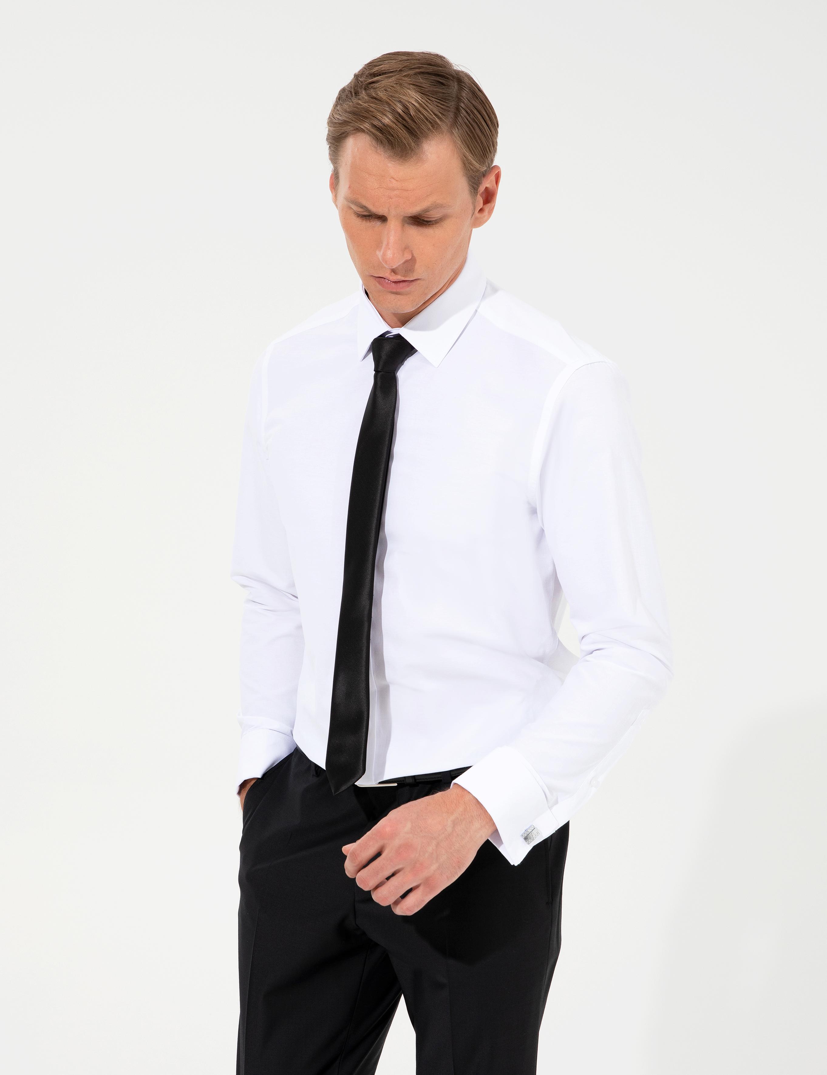 Beyaz Slim Fit Uzun Kollu Basic Gömlek