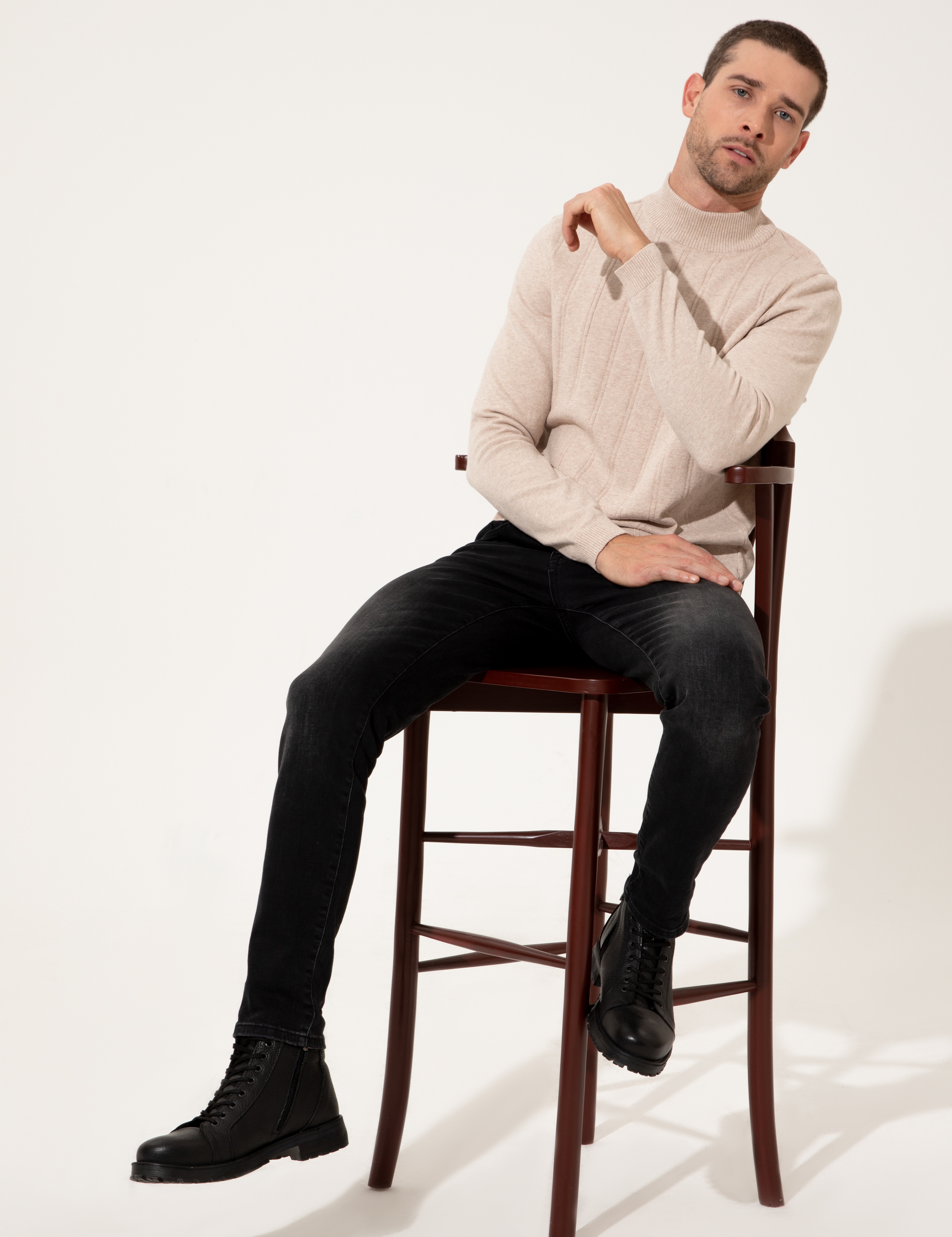 Bej Melanj Slim Fit Kazak