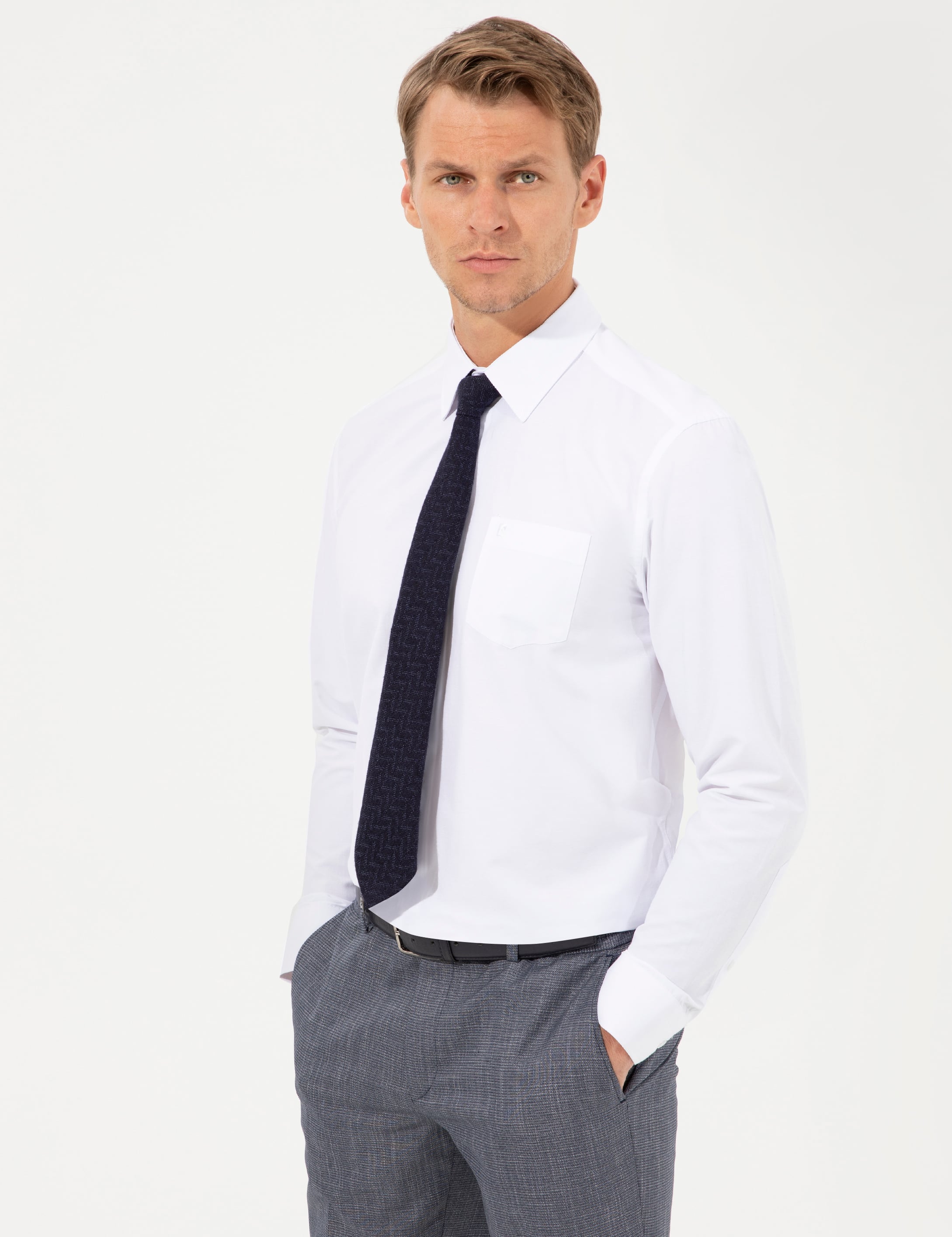 Beyaz Regular Fit Uzun Kollu Basic Gömlek - Image 3