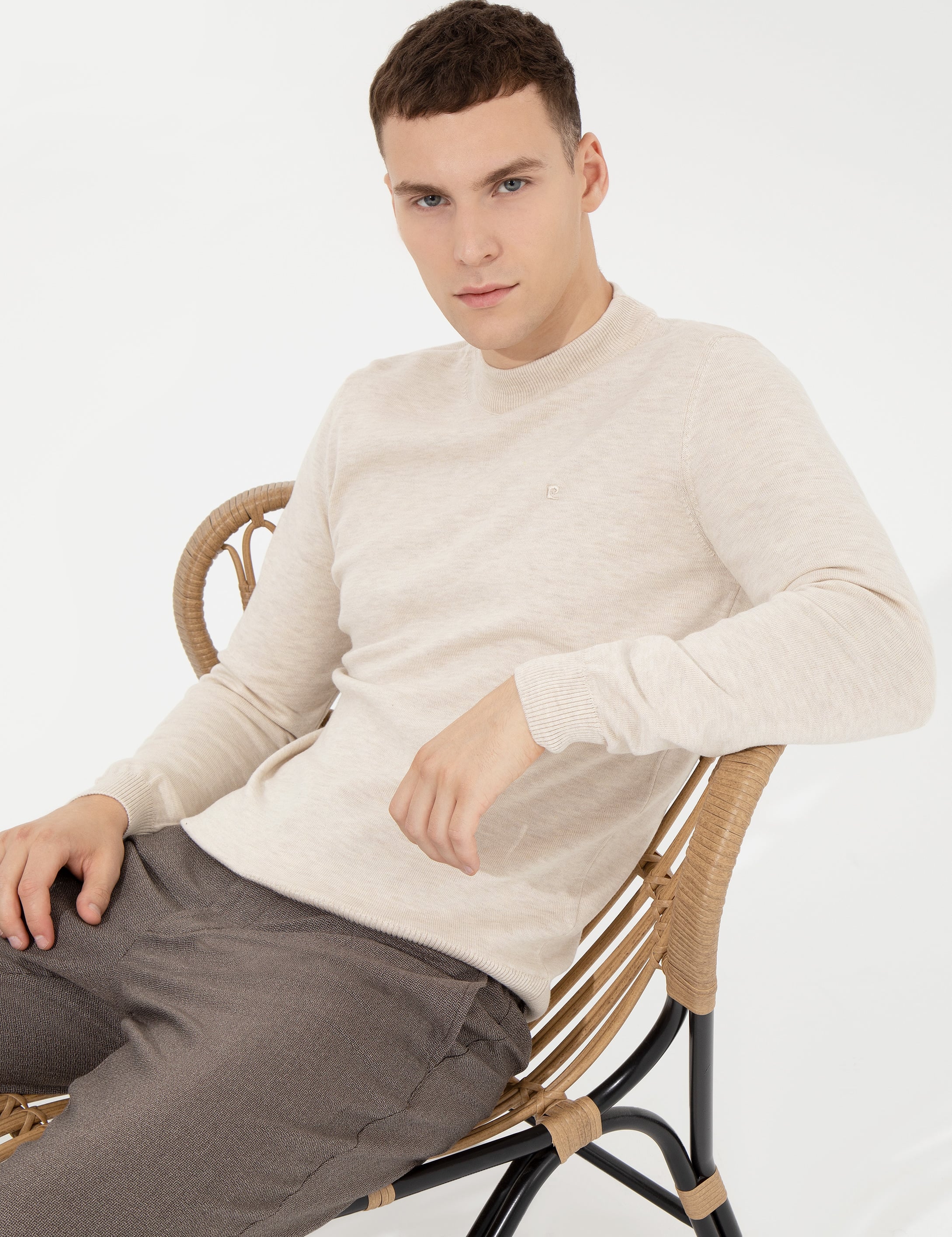 Krem Melanj Slim Fit Çeyrek Yaka Basic Triko Kazak