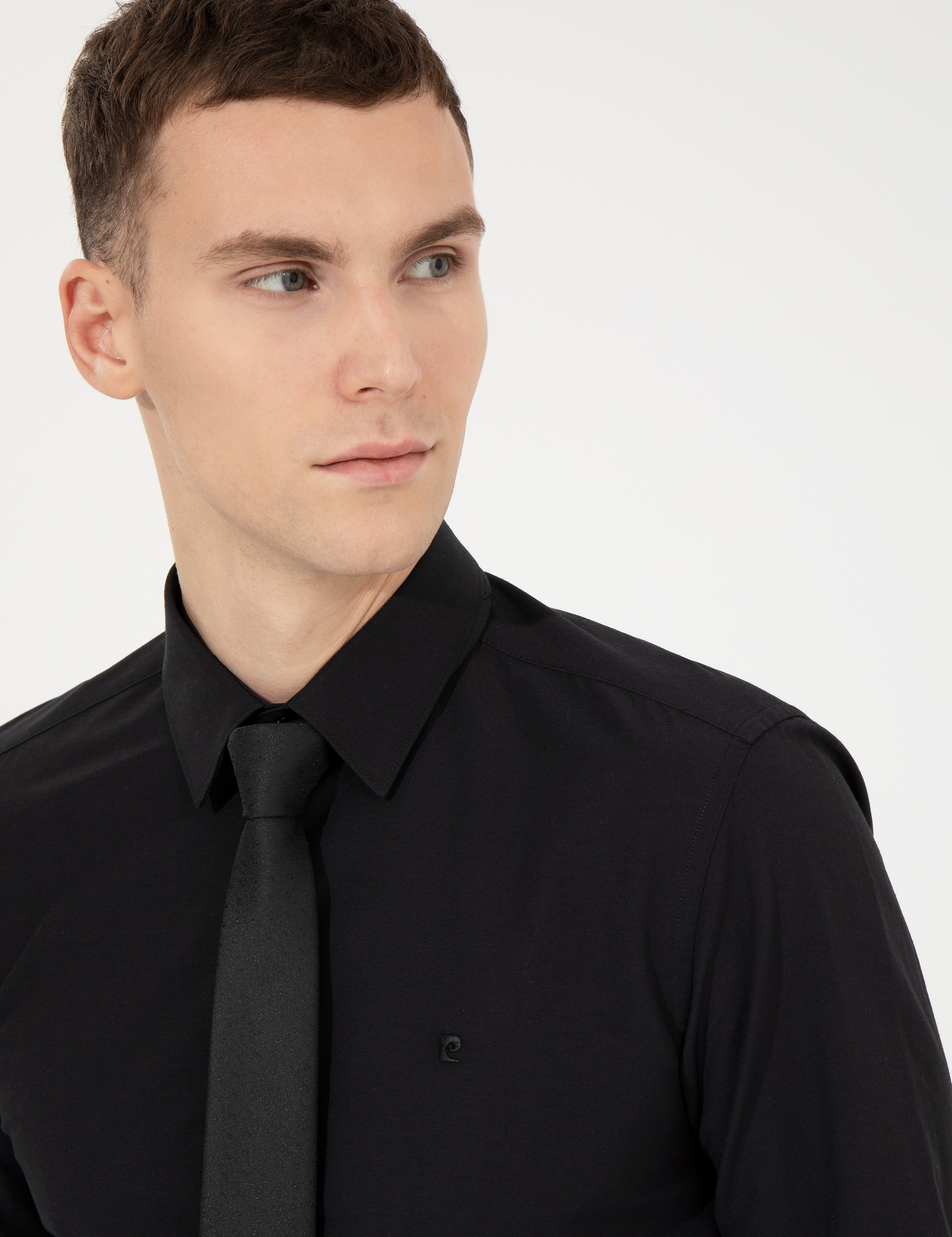 Siyah Slim Fit Uzun Kollu Klasik Gömlek - Image 2