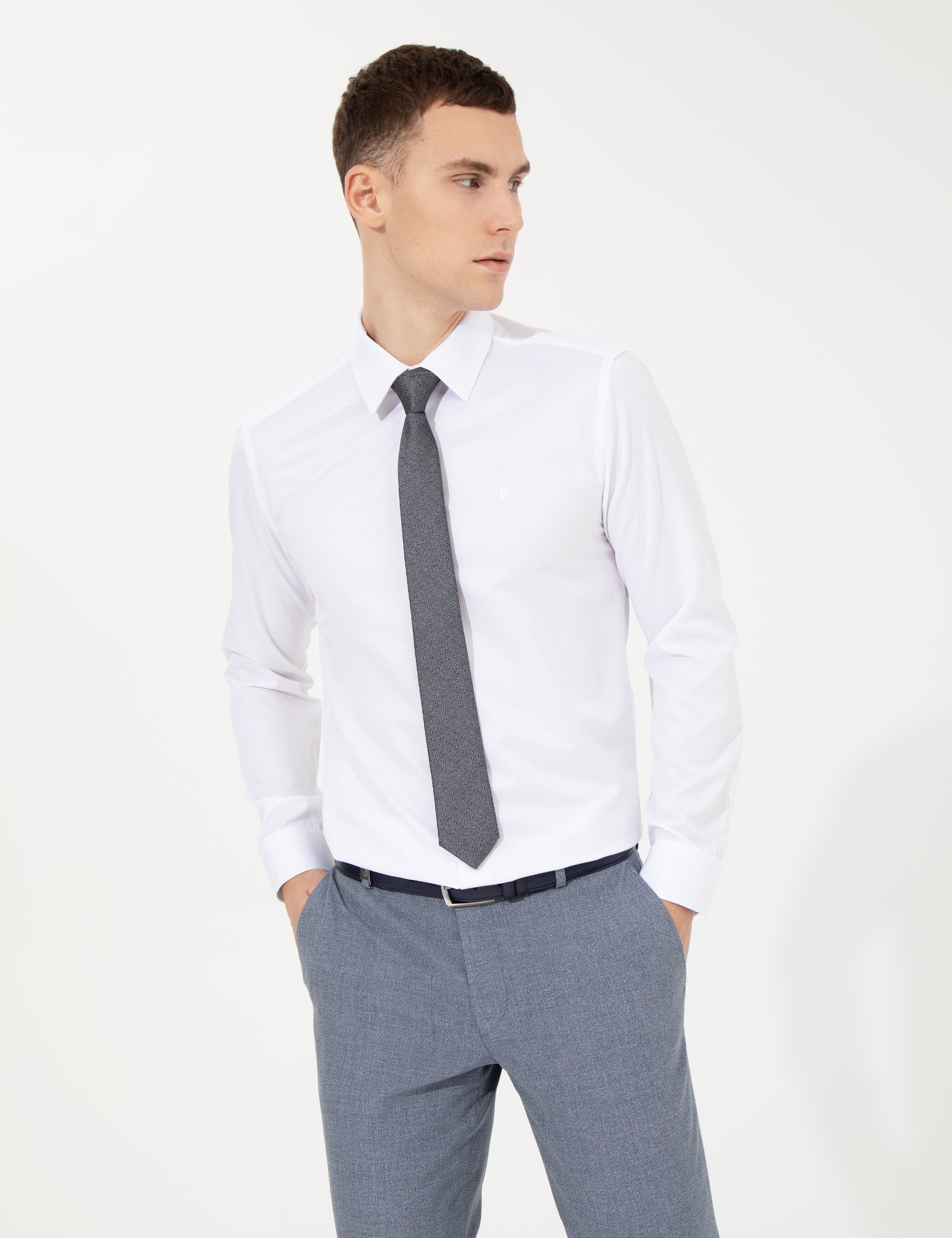 Beyaz Slim Fit Uzun Kollu Klasik Gömlek - Image 1