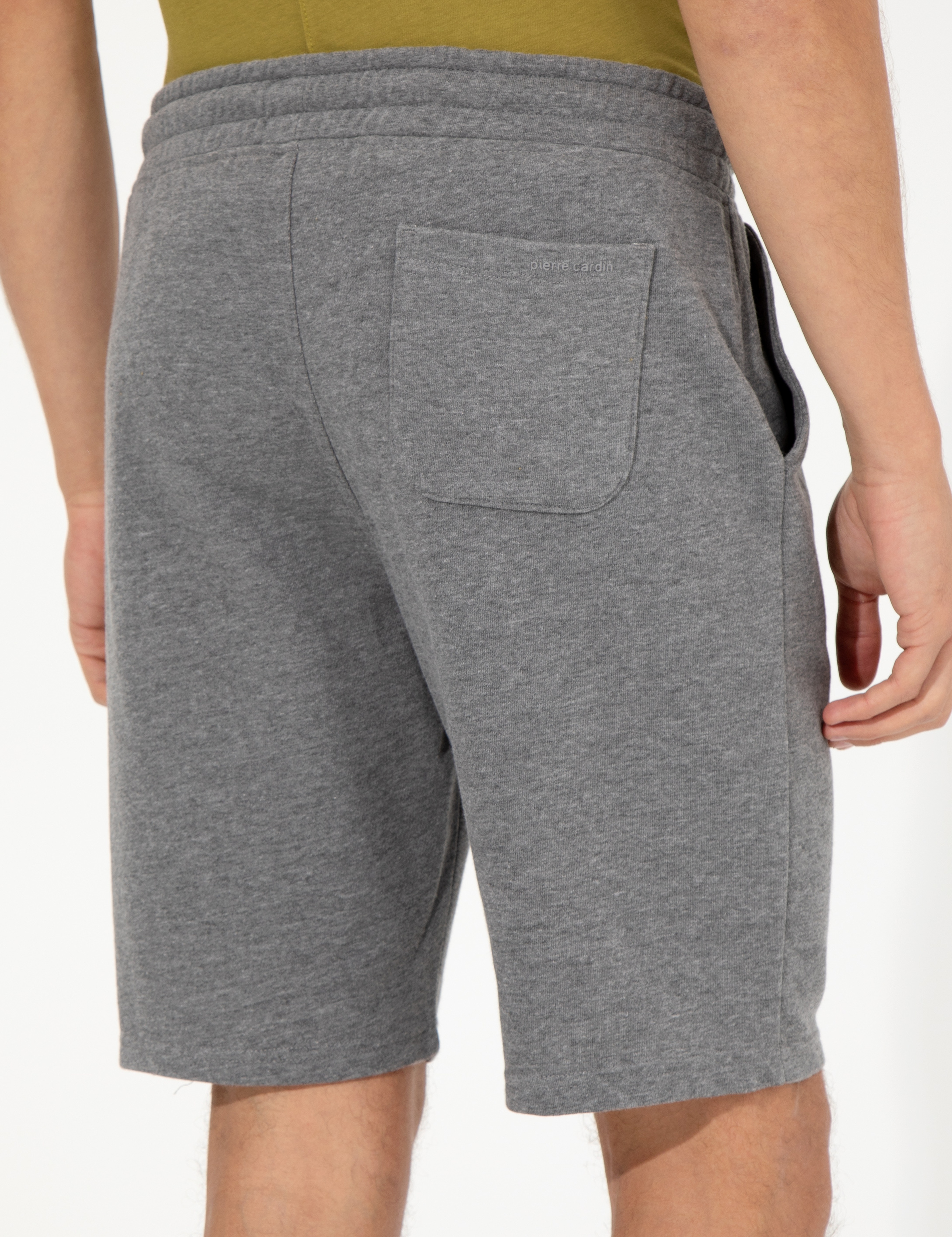 Gri Melanj Standart Fit Örme Şort - Image 7