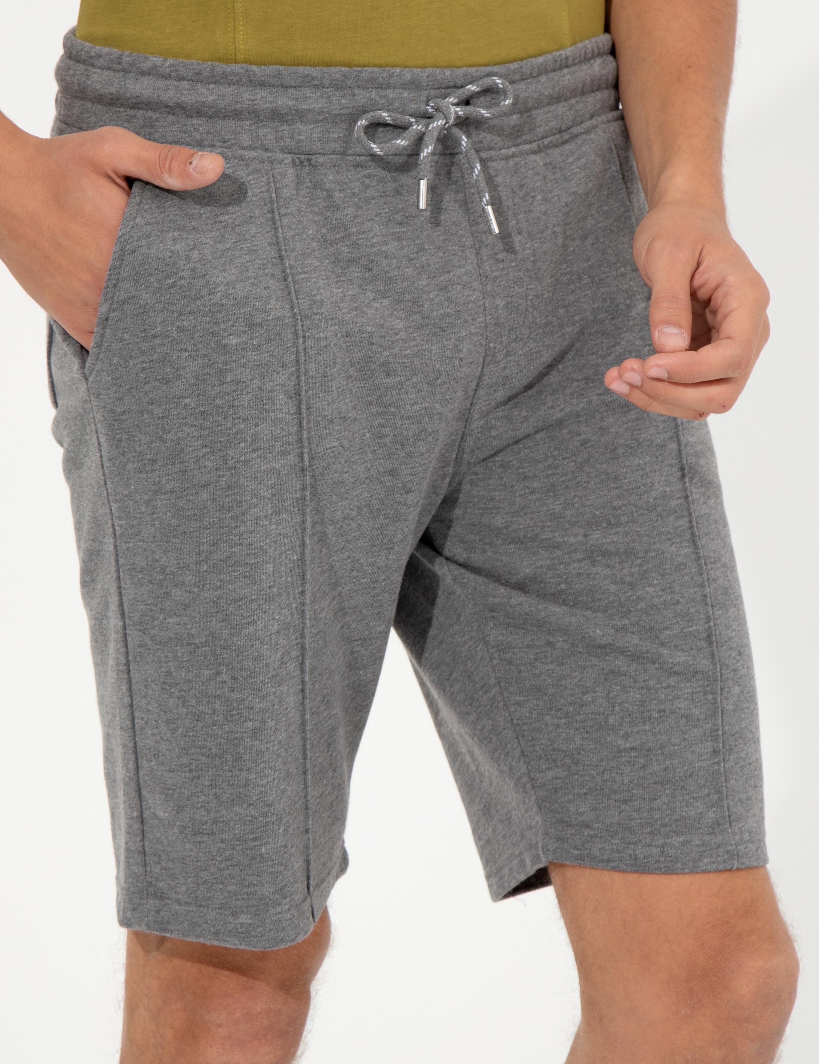 Gri Melanj Standart Fit Örme Şort