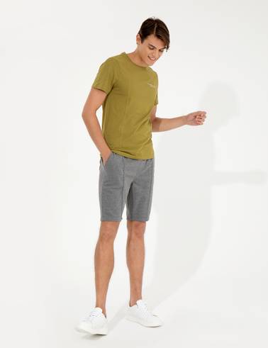 Gri Melanj Standart Fit Örme Şort
