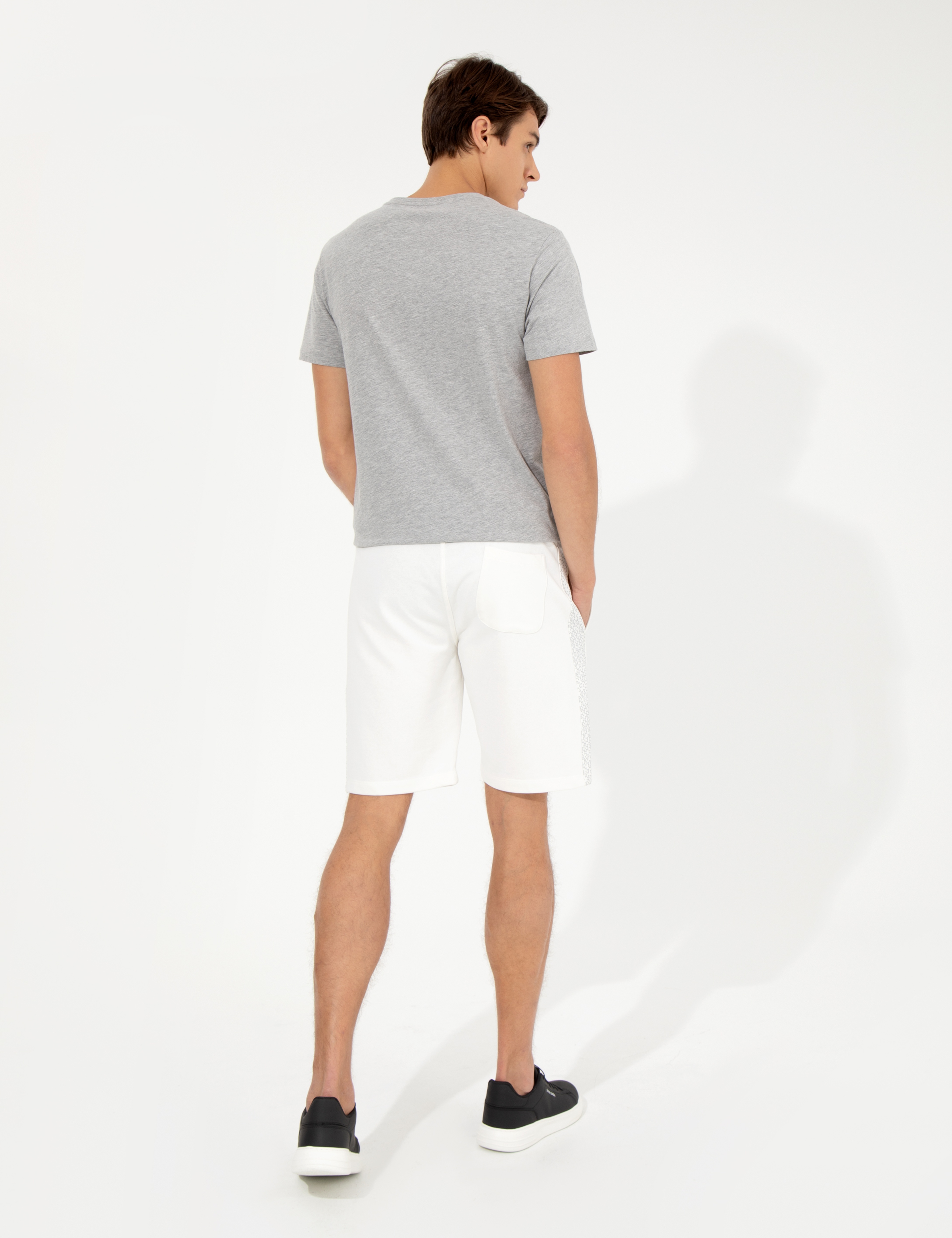 Ekru Slim Fit Örme Şort - Image 4