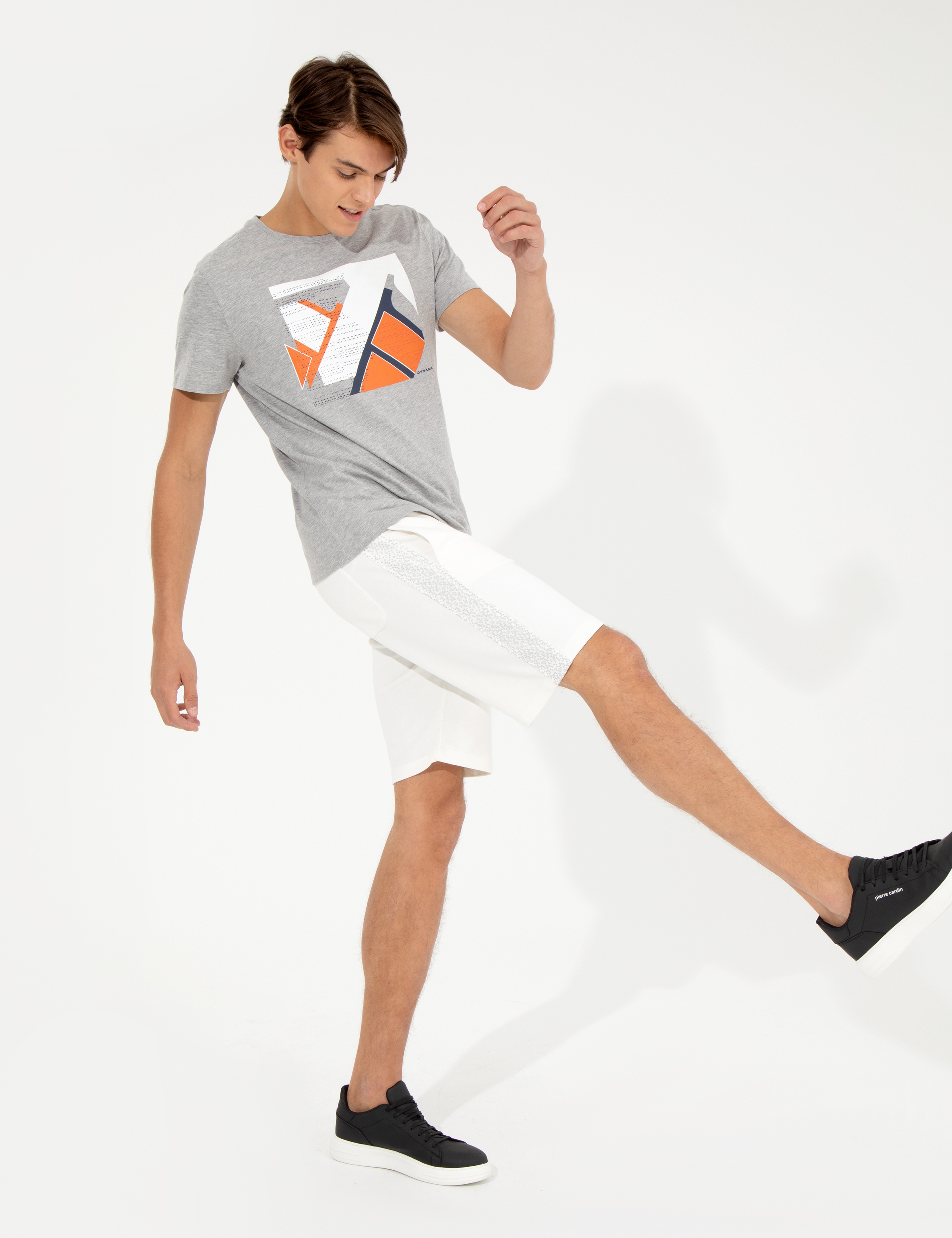 Ekru Slim Fit Örme Şort - Image 1
