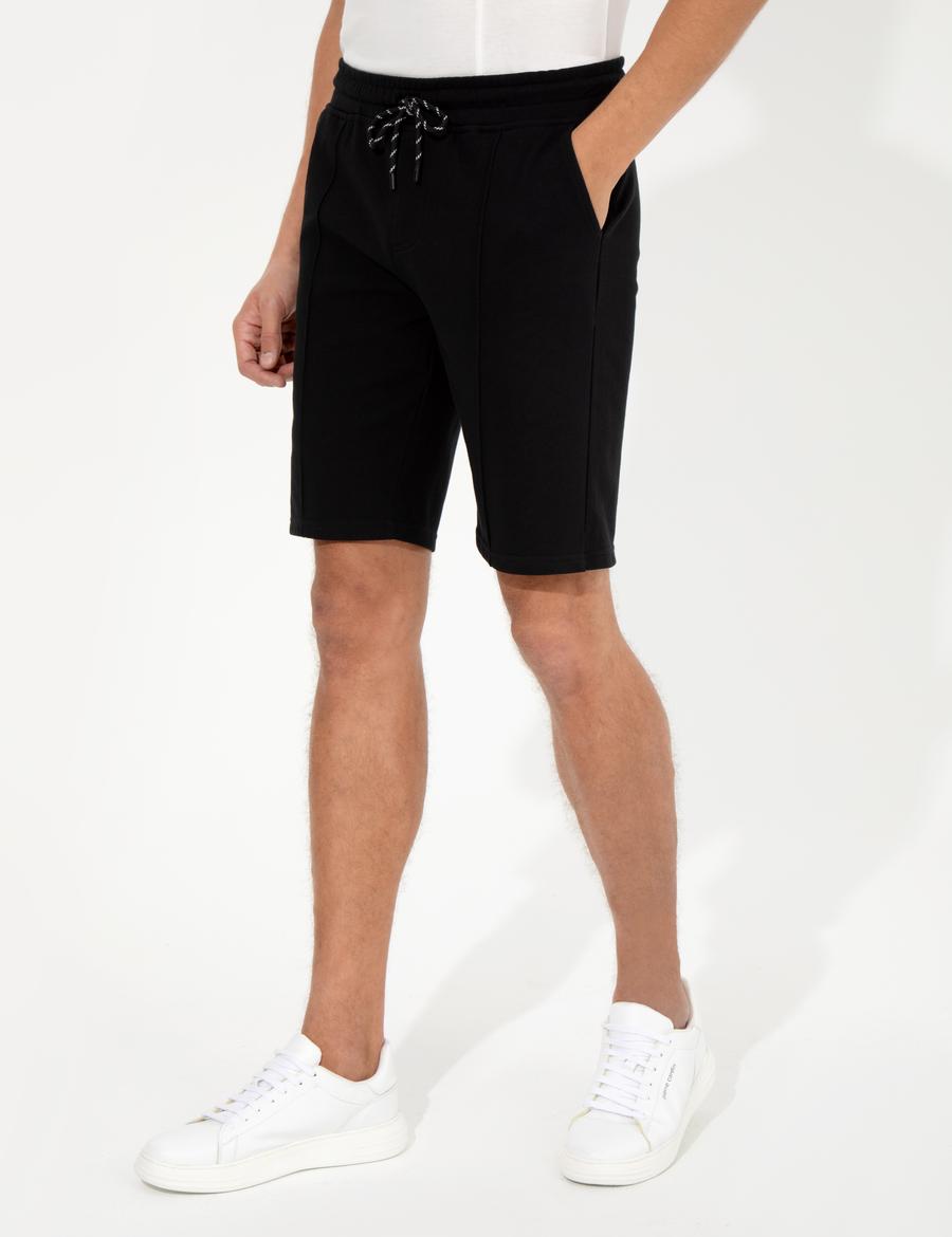 Siyah Standart Fit Örme Şort