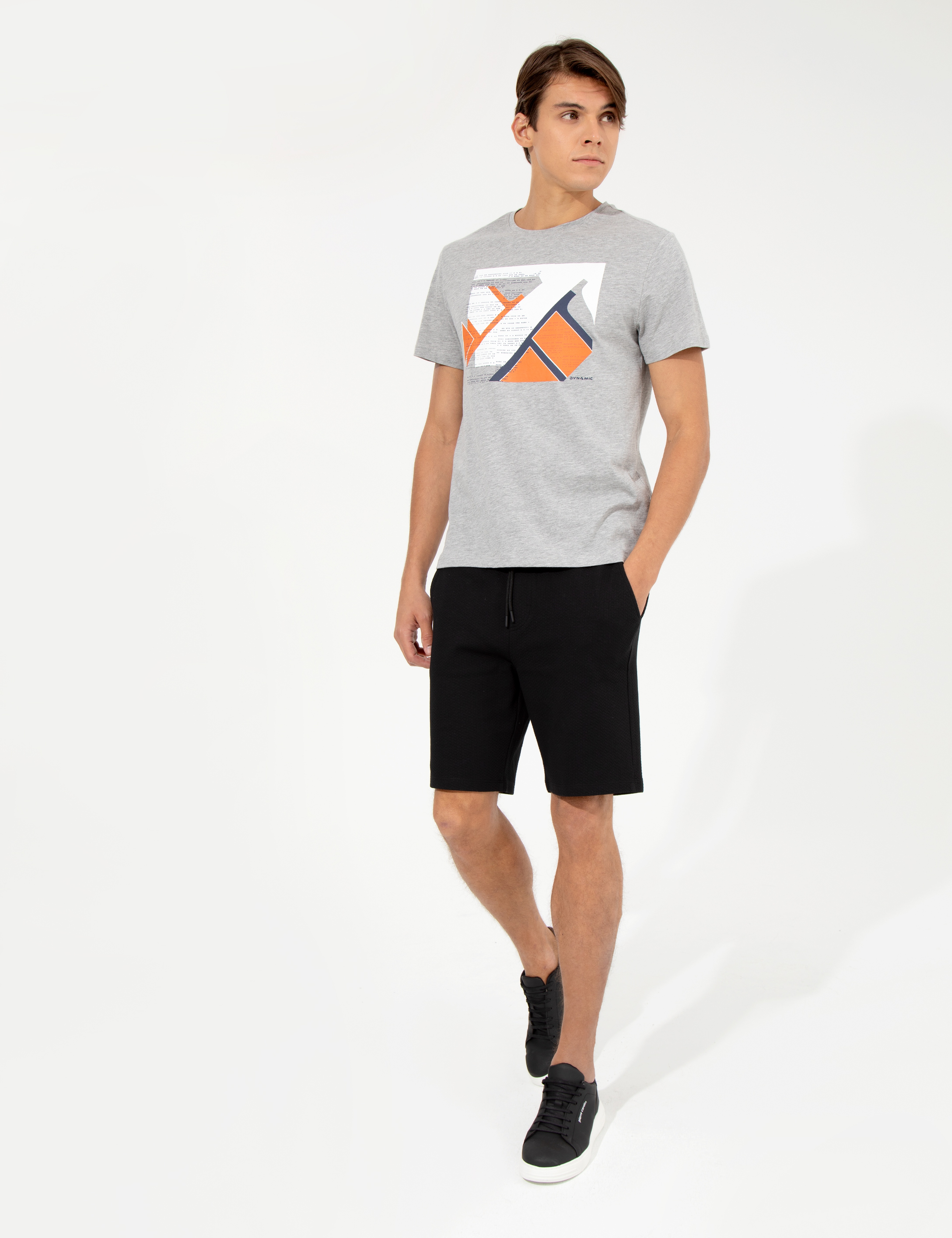 Siyah Regular Fit Örme Şort